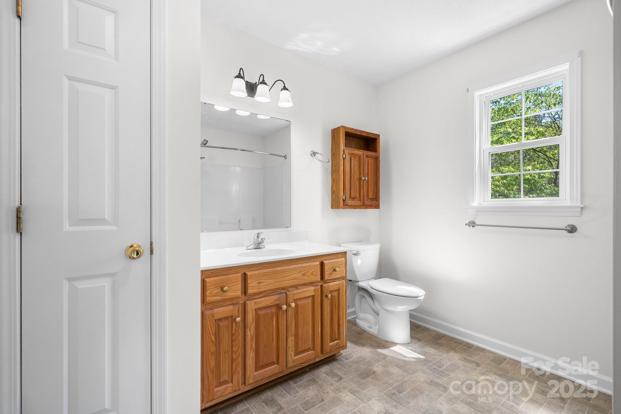 112 N Council Oaks Street