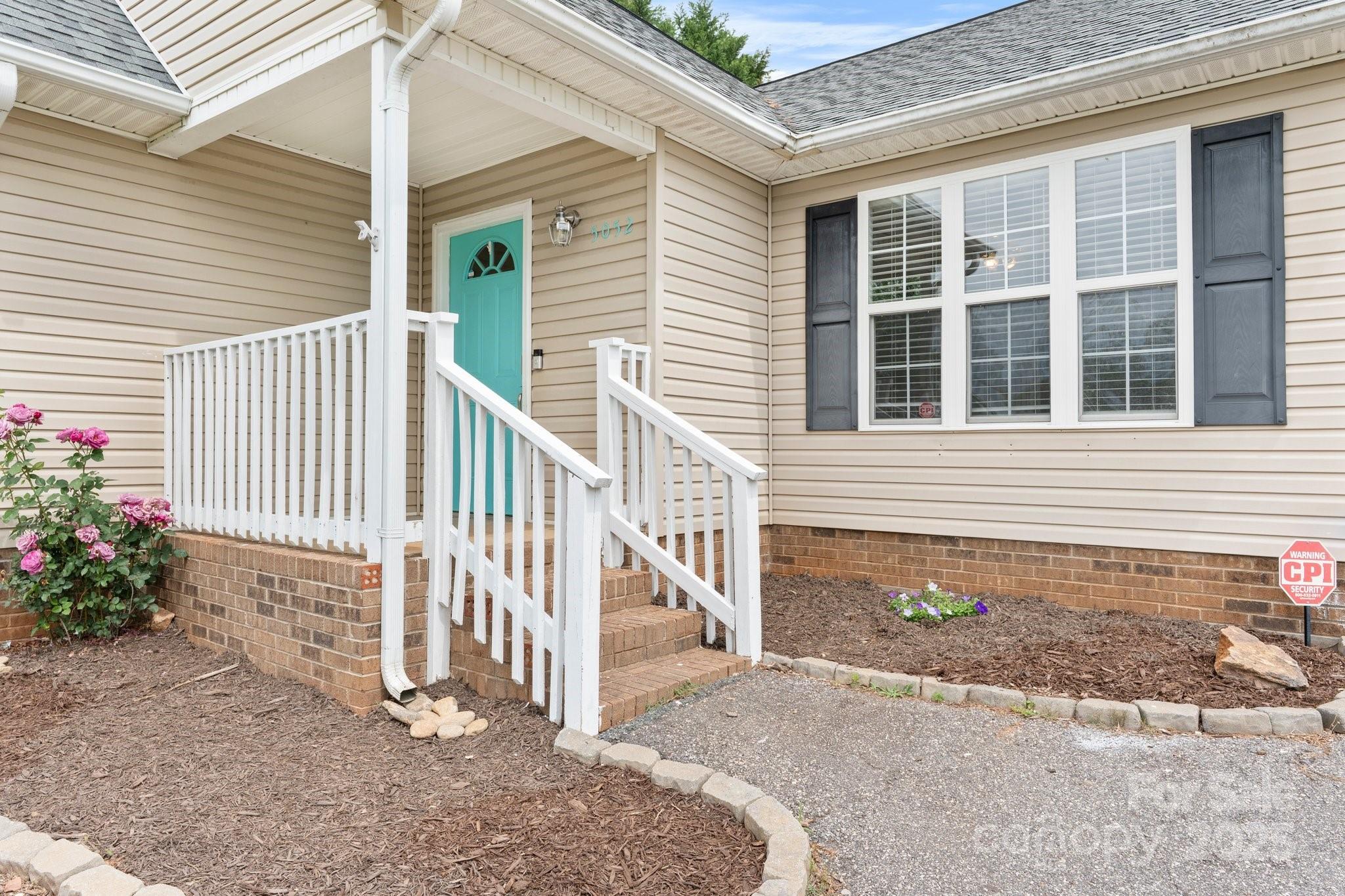 5052 Swinging Bridge Road