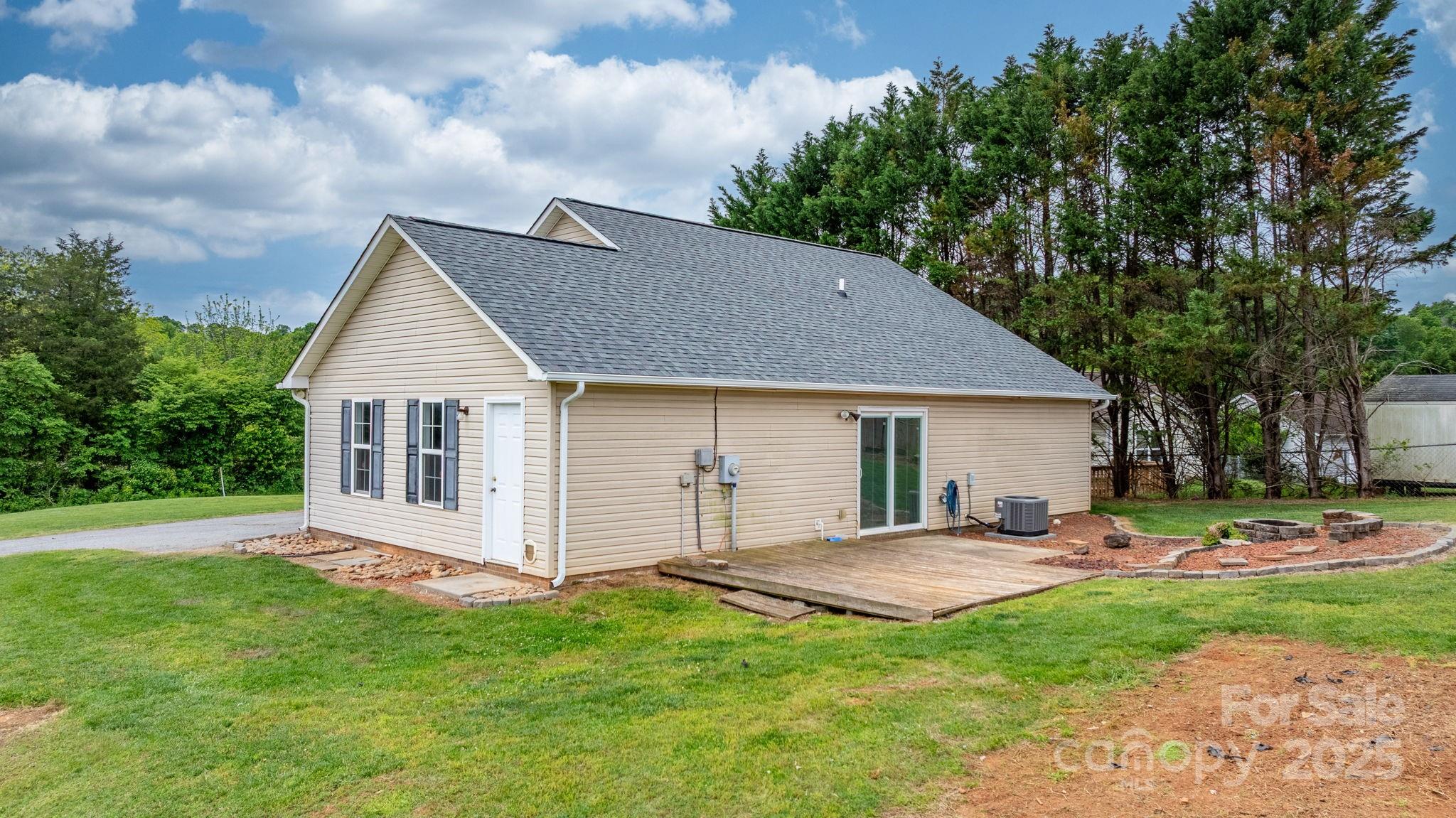 5052 Swinging Bridge Road