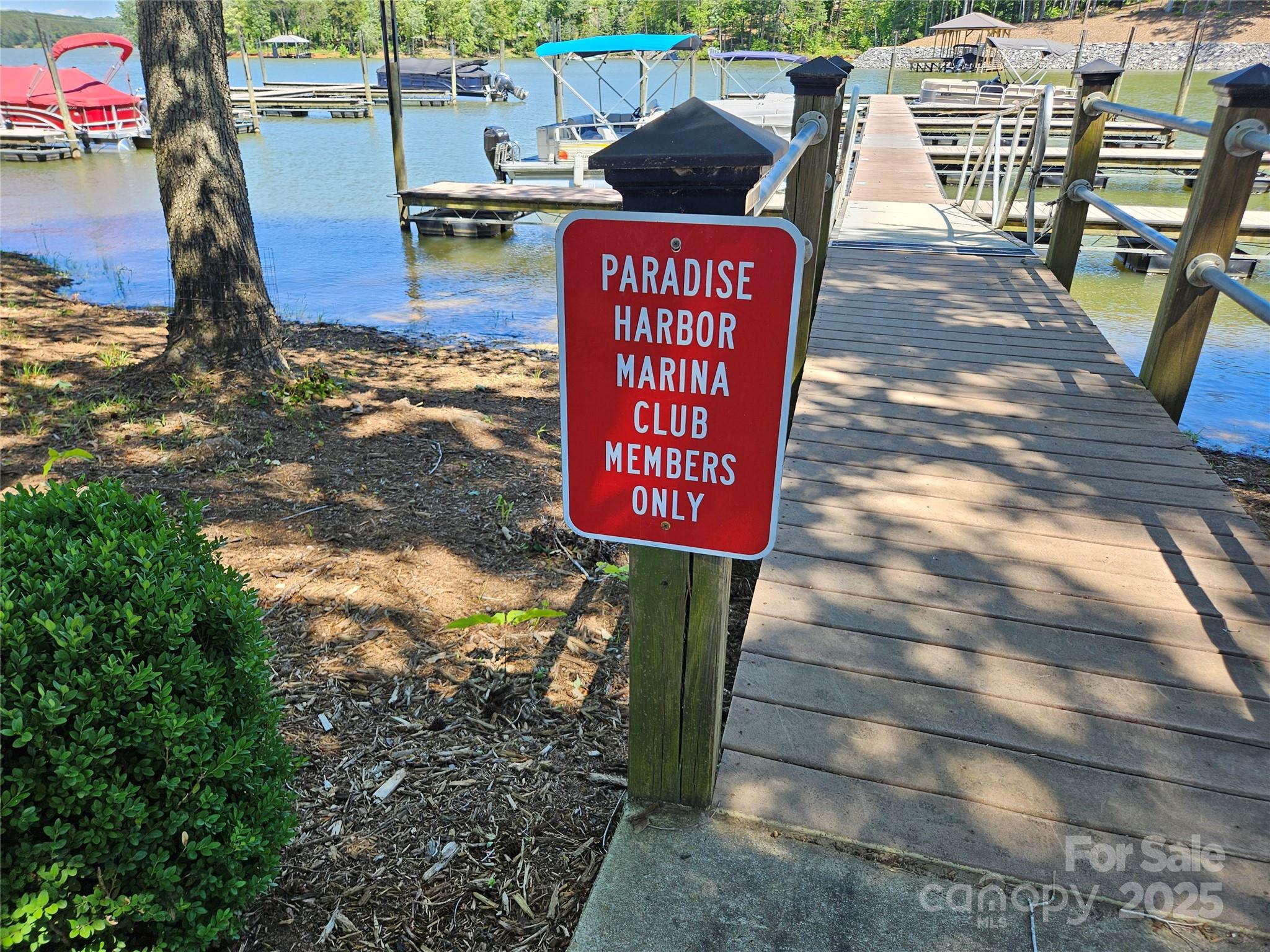2446 W Paradise Harbor Drive Unit: 13