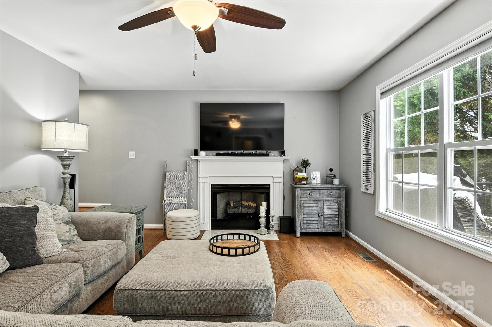 2367 24th Street Lane NE
