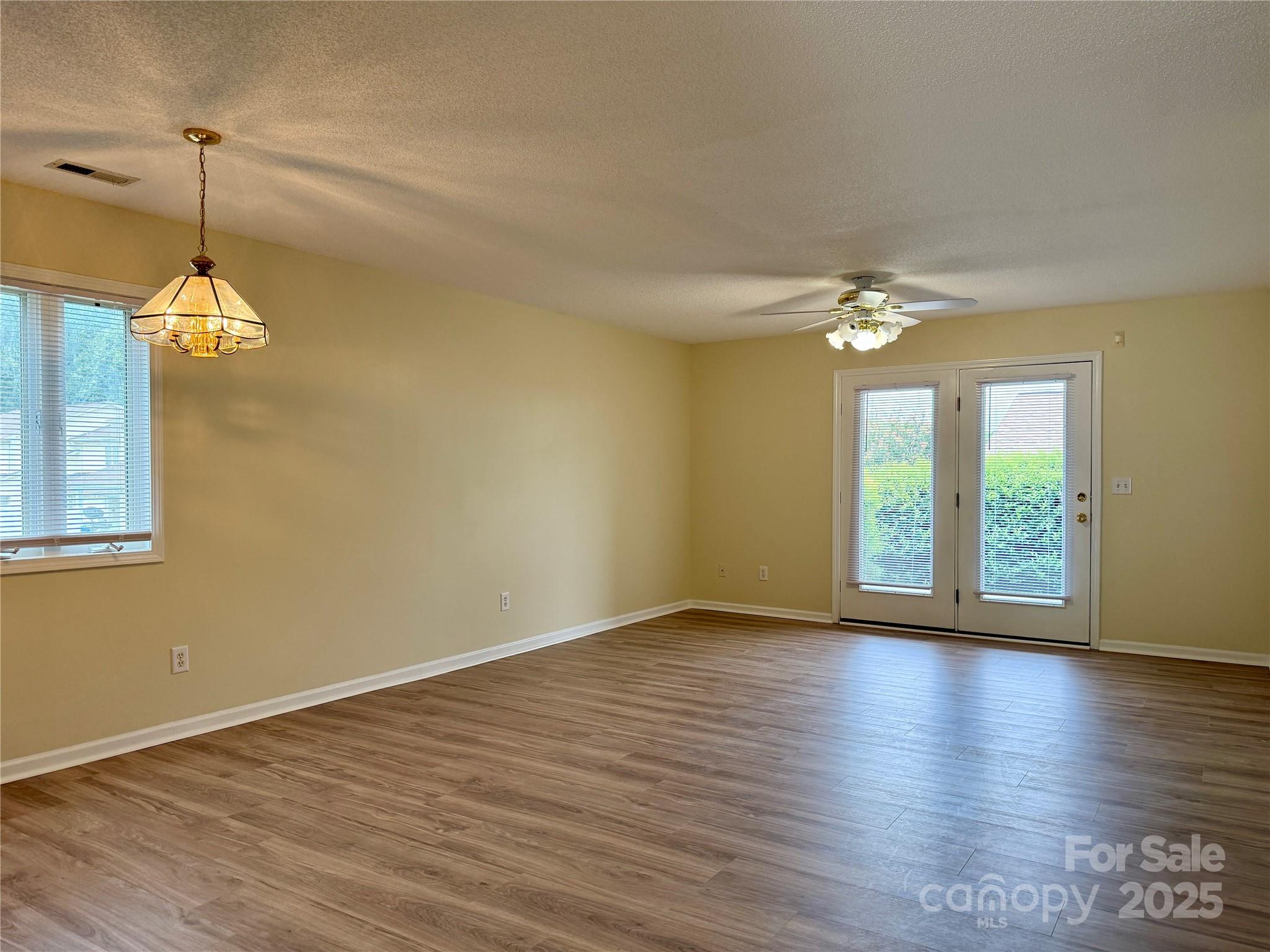 3368 White Oak Court