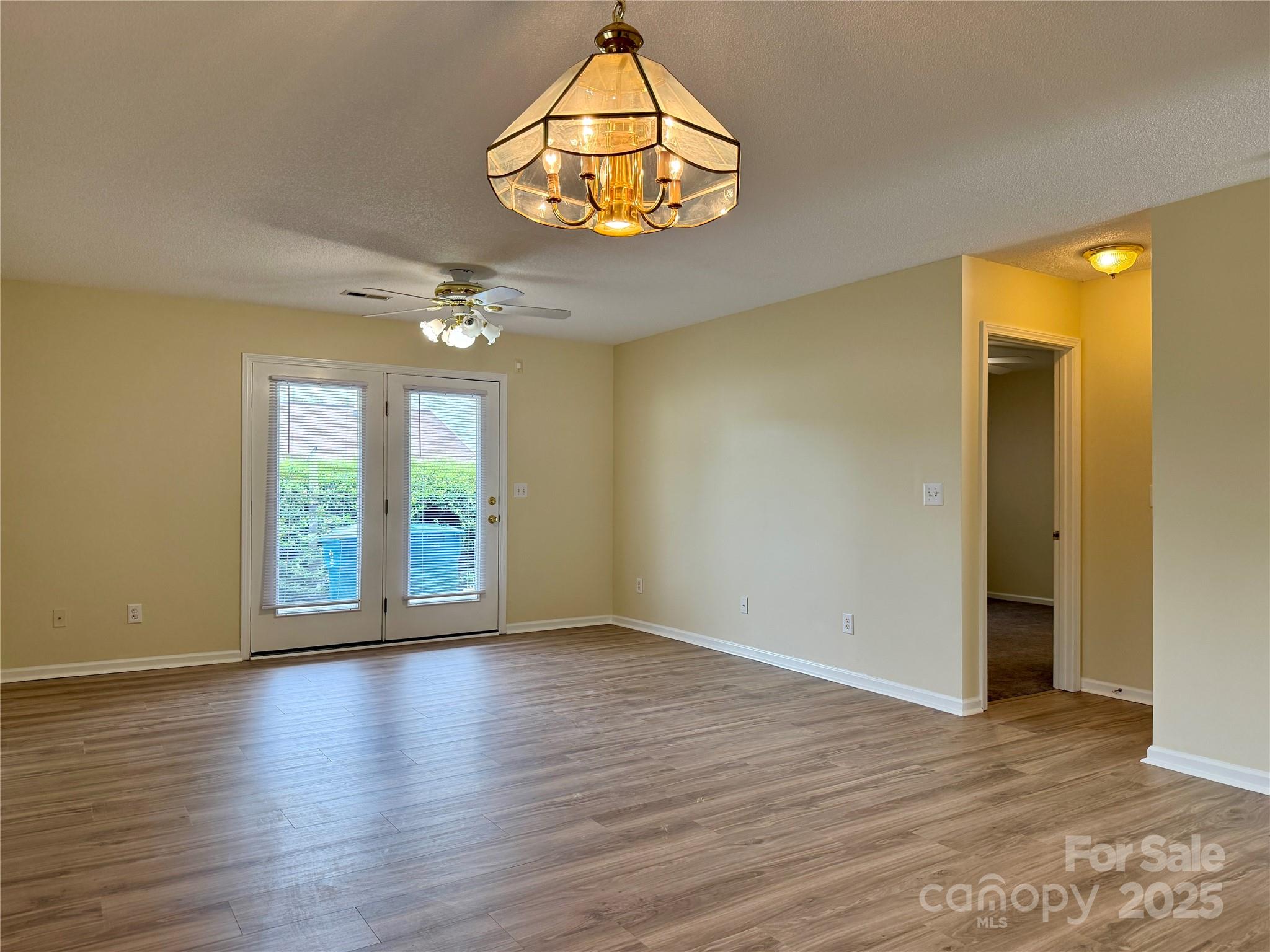 3368 White Oak Court