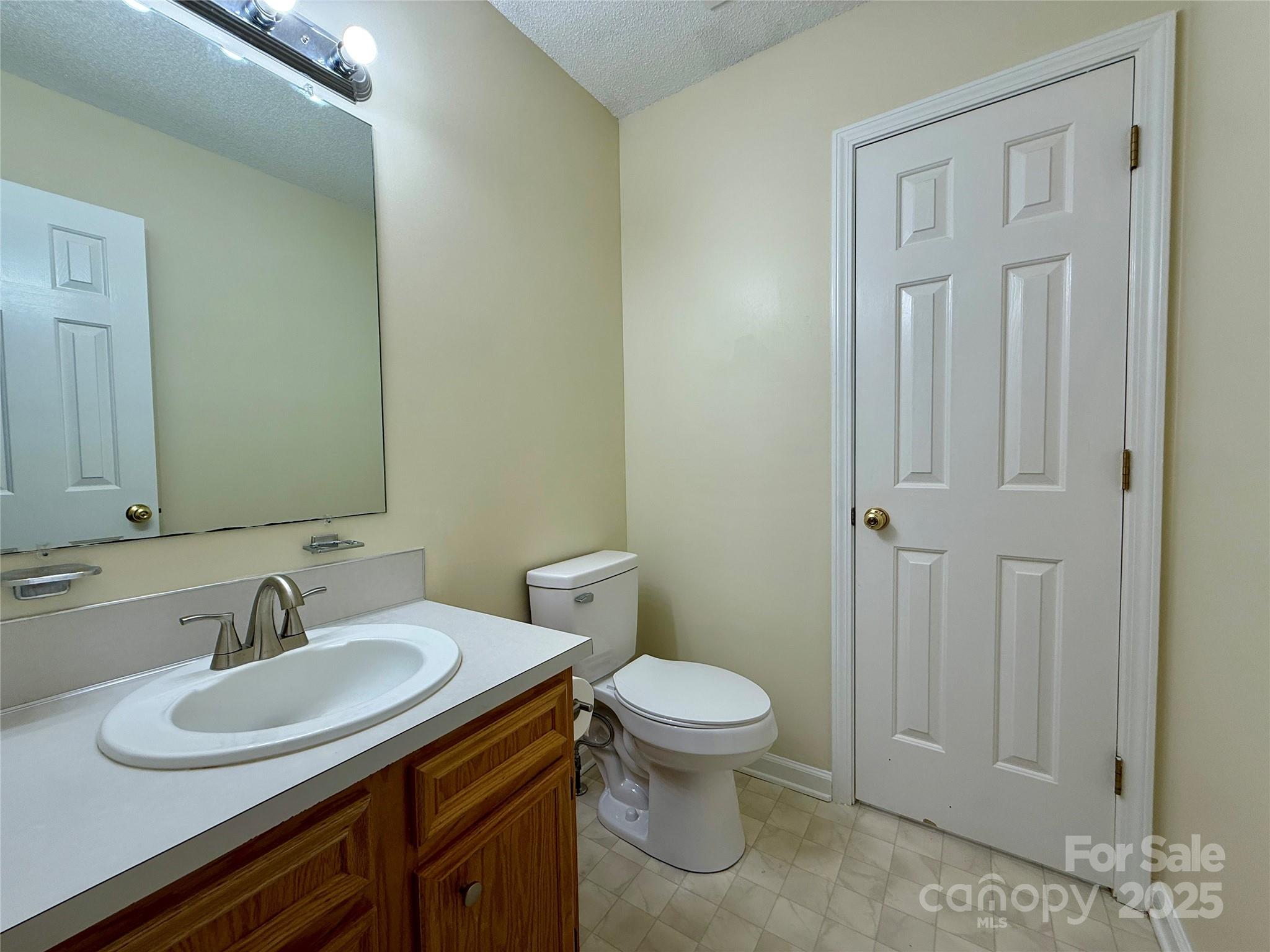 3368 White Oak Court