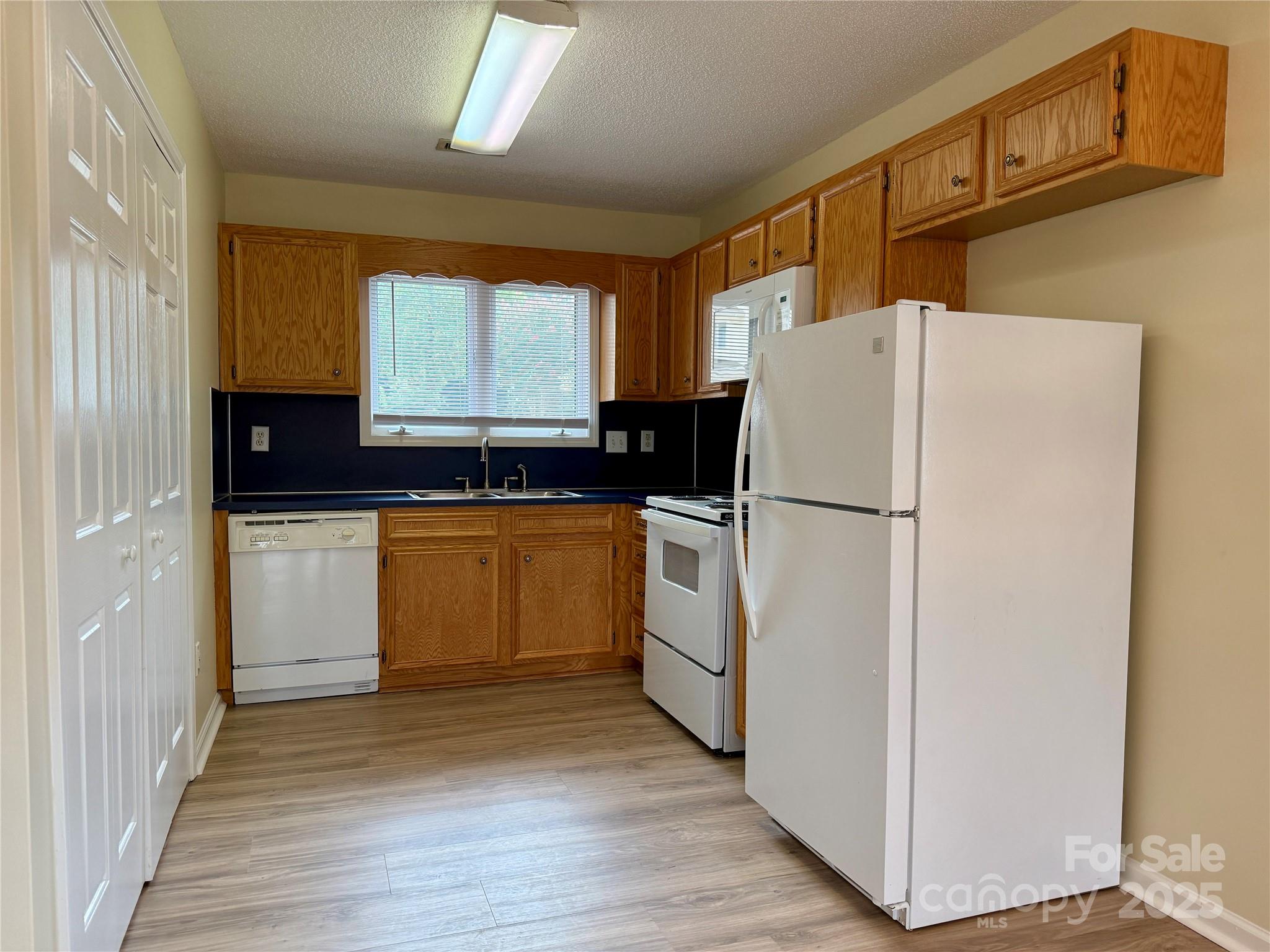 3368 White Oak Court