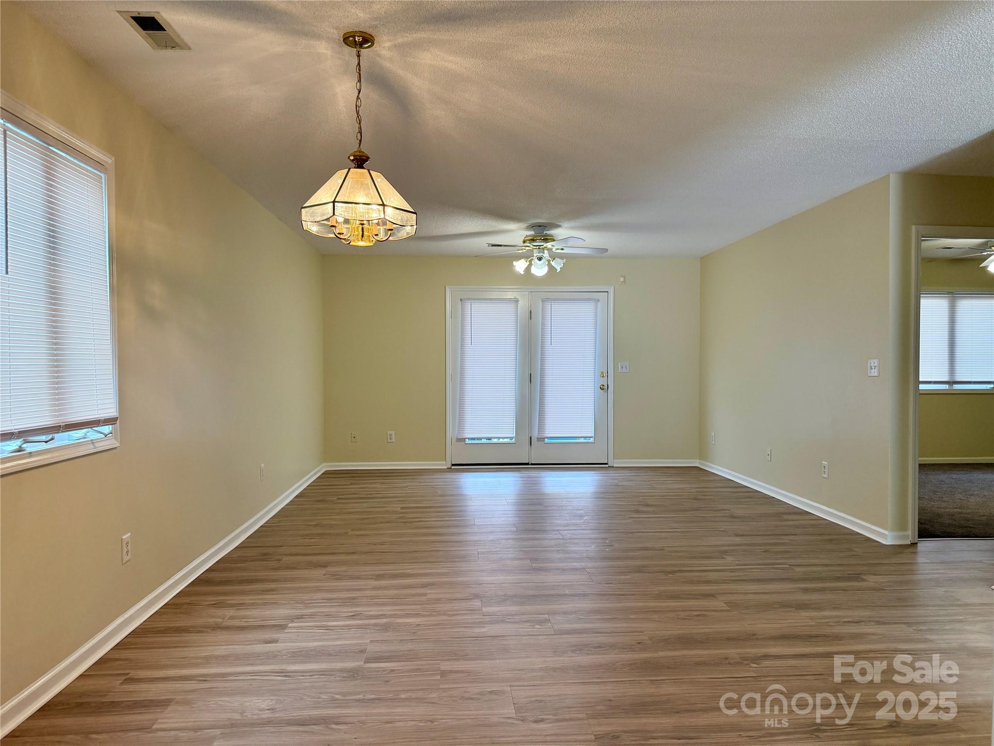 3368 White Oak Court