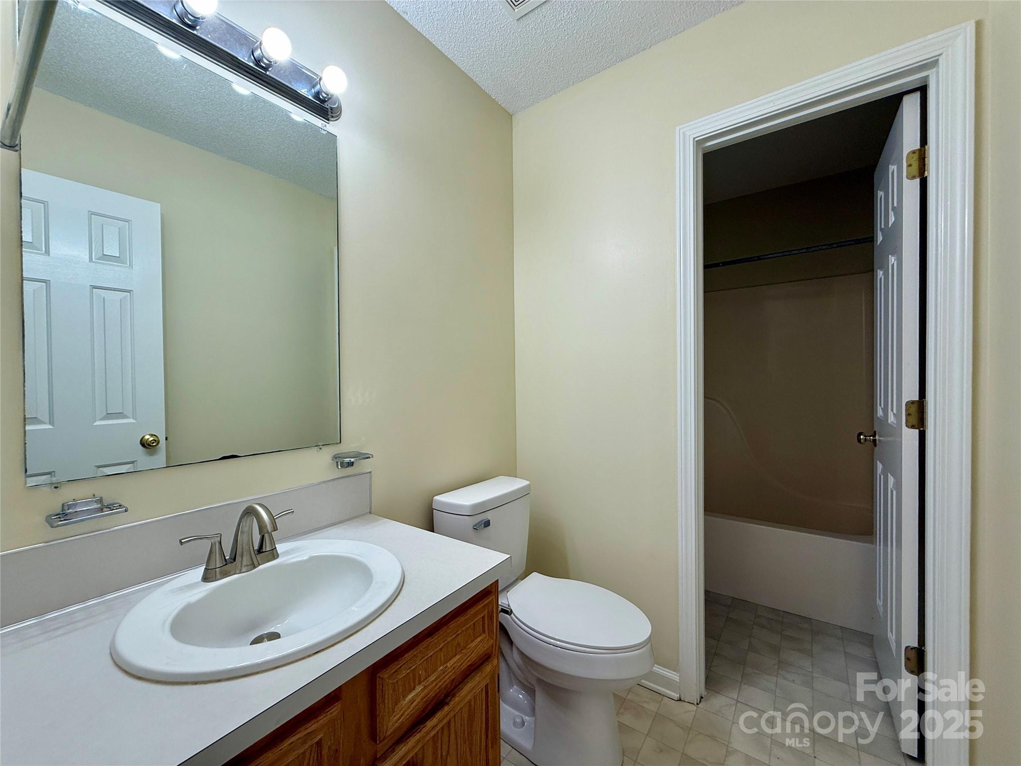 3368 White Oak Court