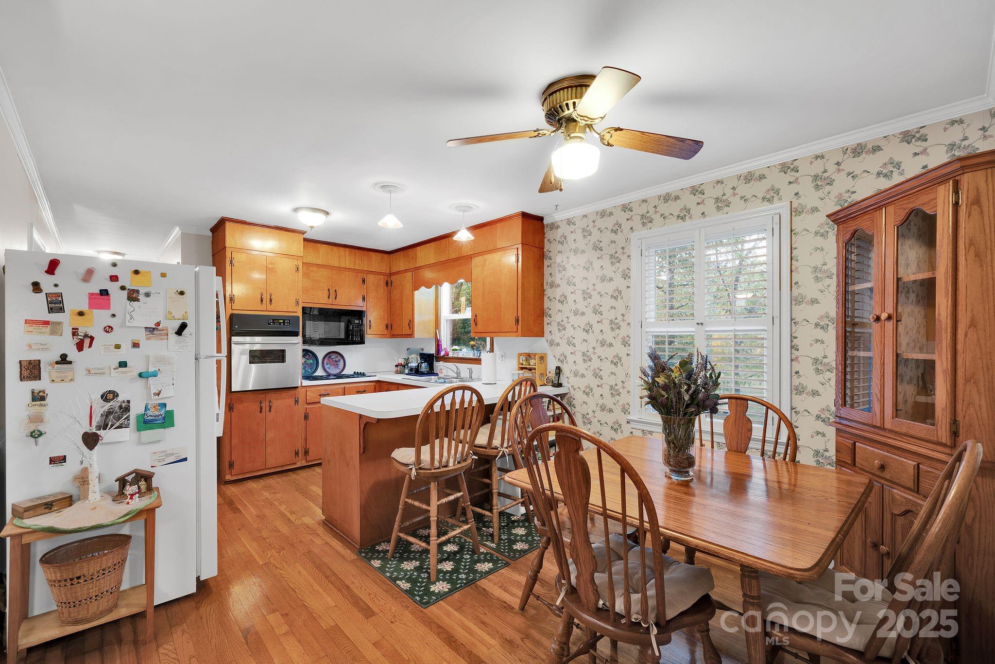 5006 Poplar View Lane