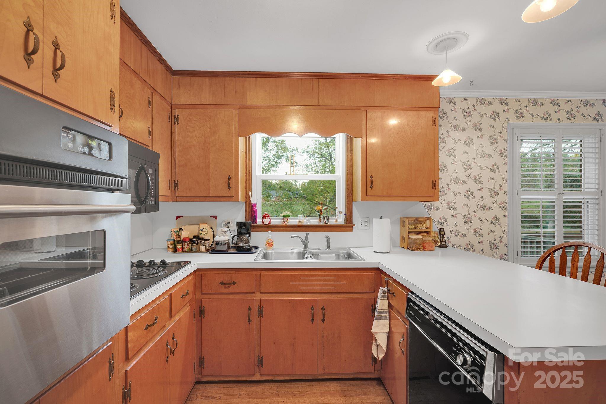 5006 Poplar View Lane