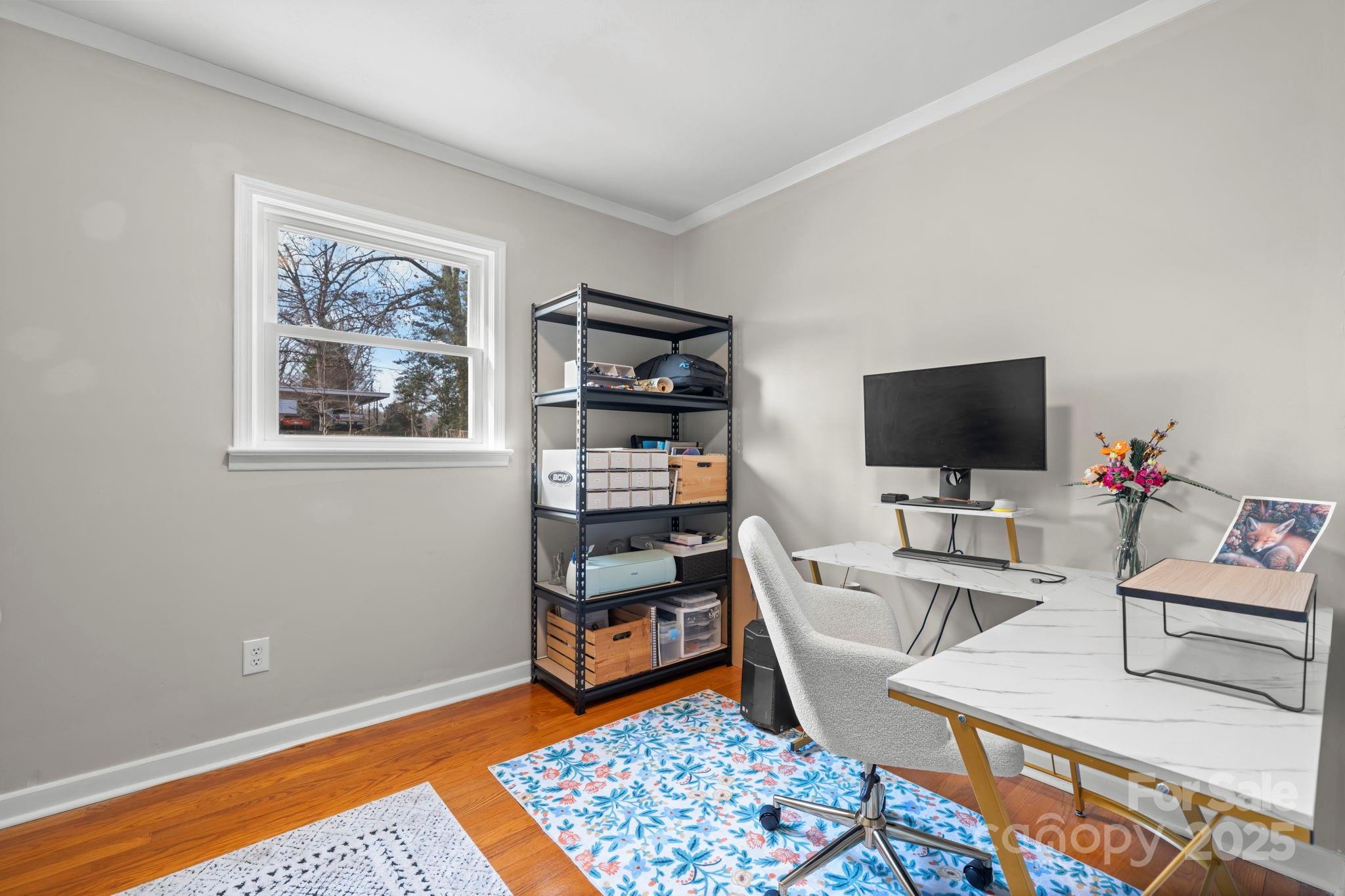 1905 10th Street Place NW