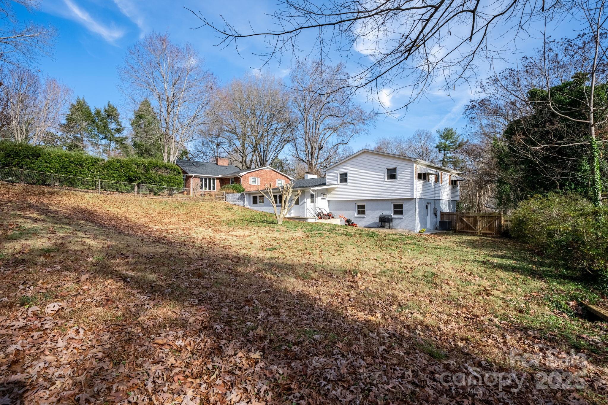 1905 10th Street Place NW