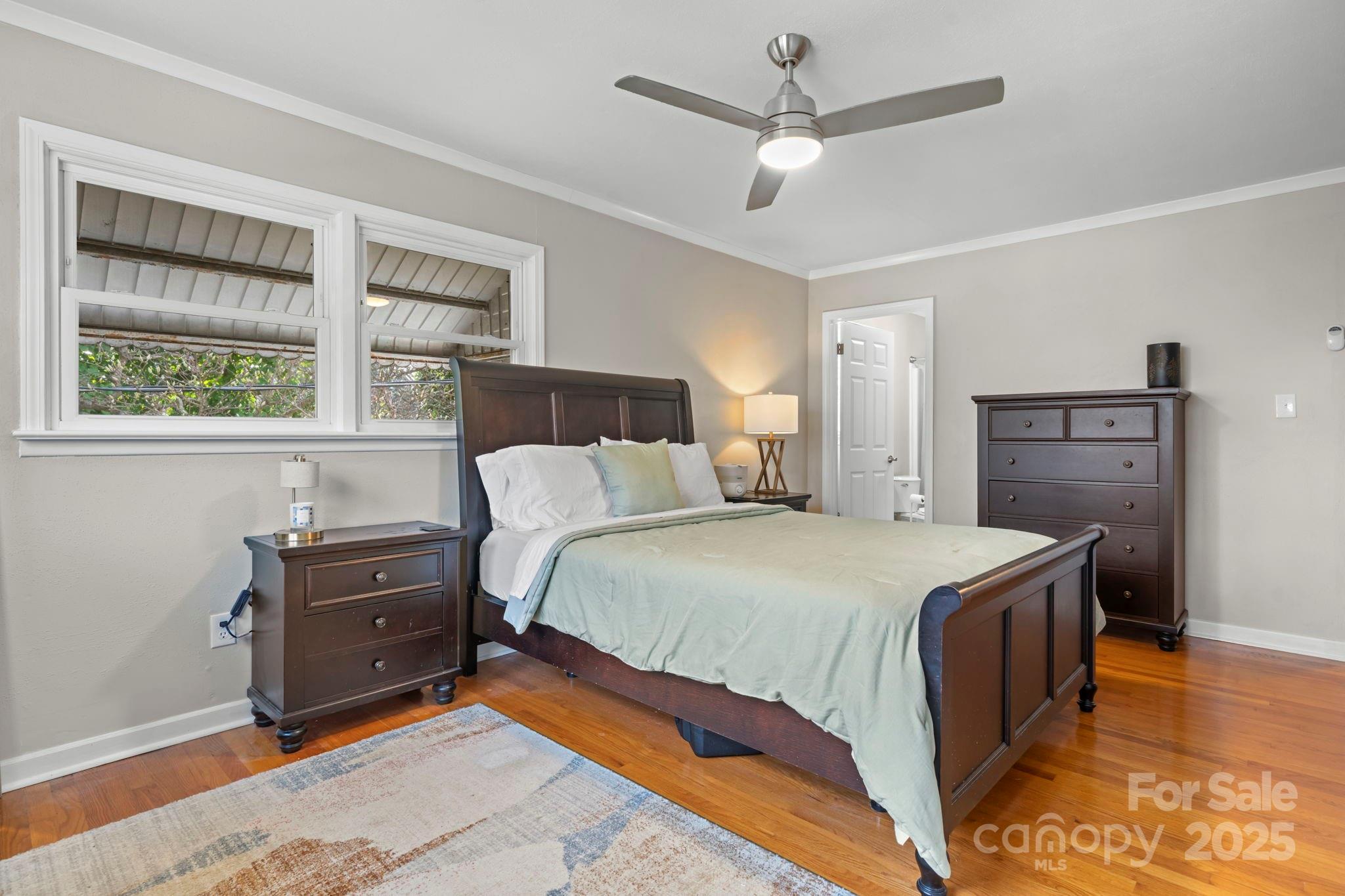 1905 10th Street Place NW