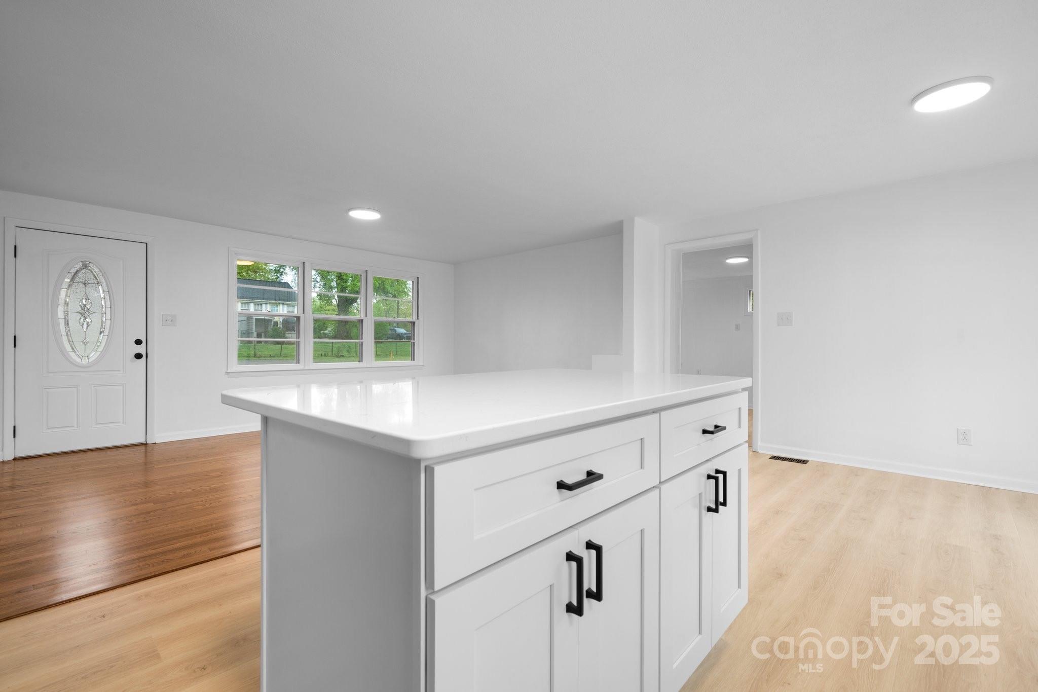 1500 19th Avenue Place NE