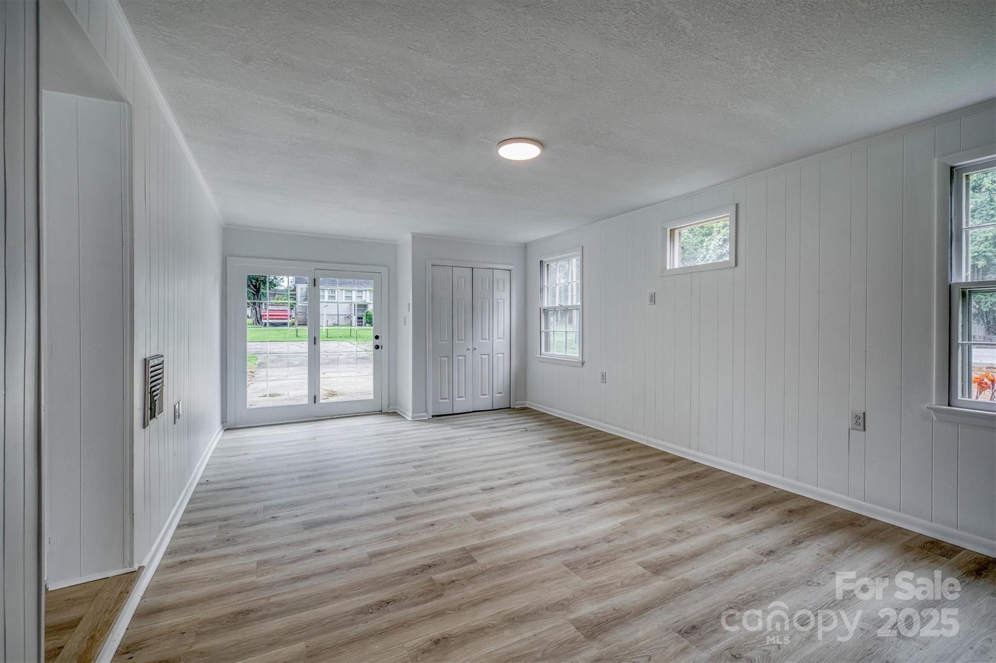 1500 19th Avenue Place NE