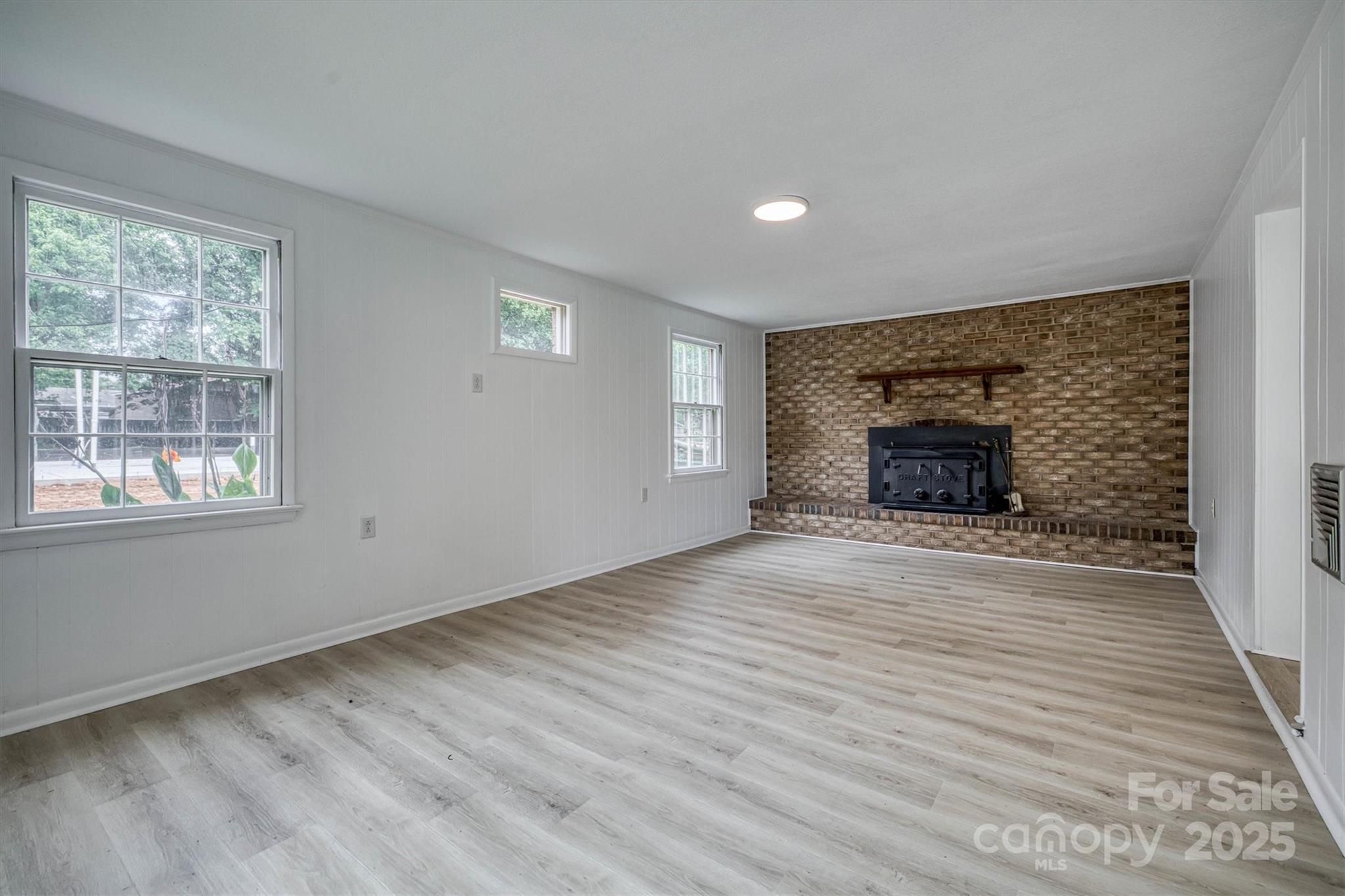 1500 19th Avenue Place NE