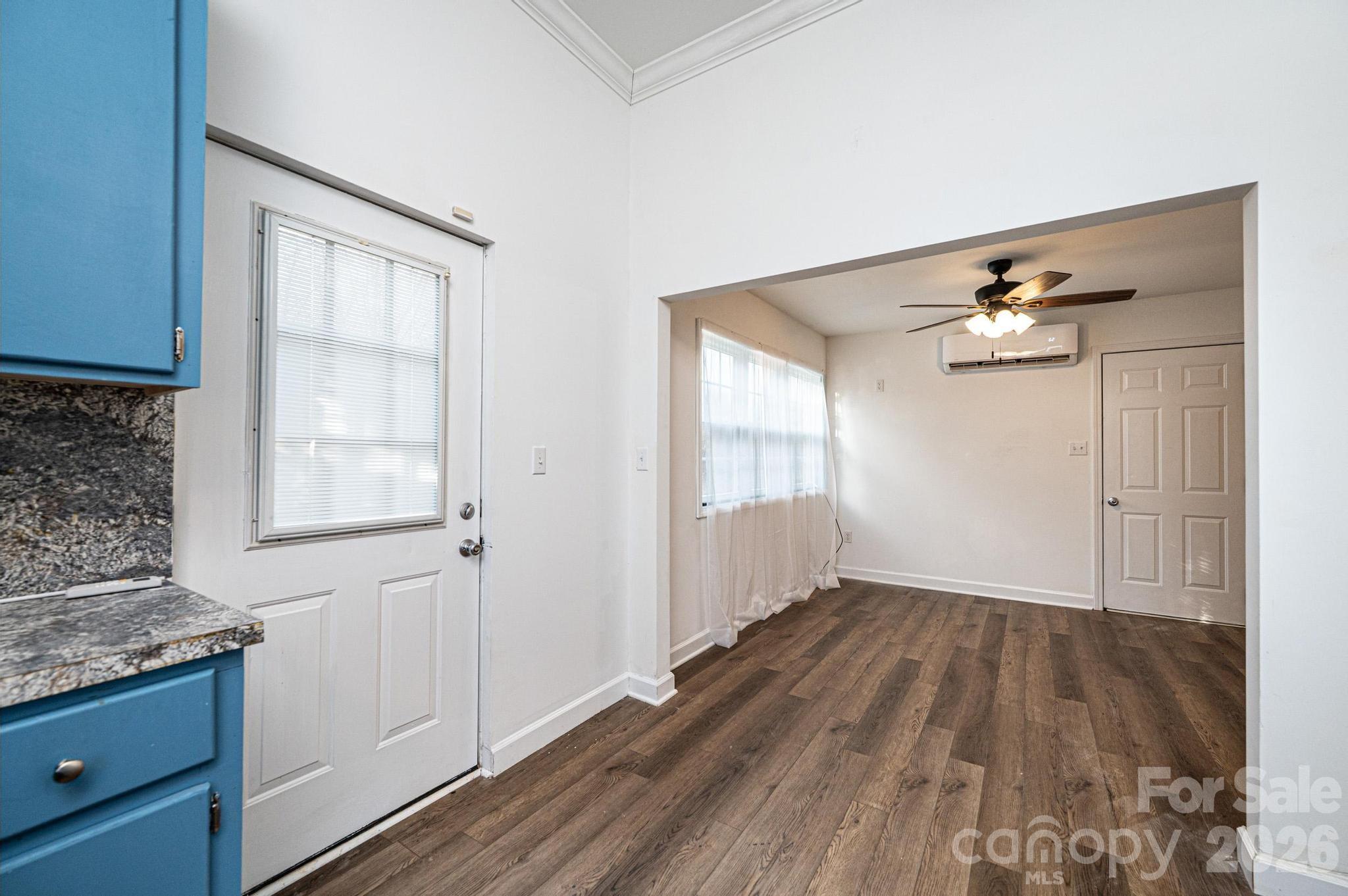 5567 Reid Road