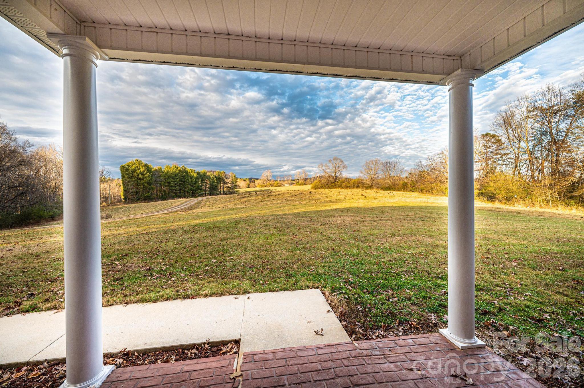 5567 Reid Road