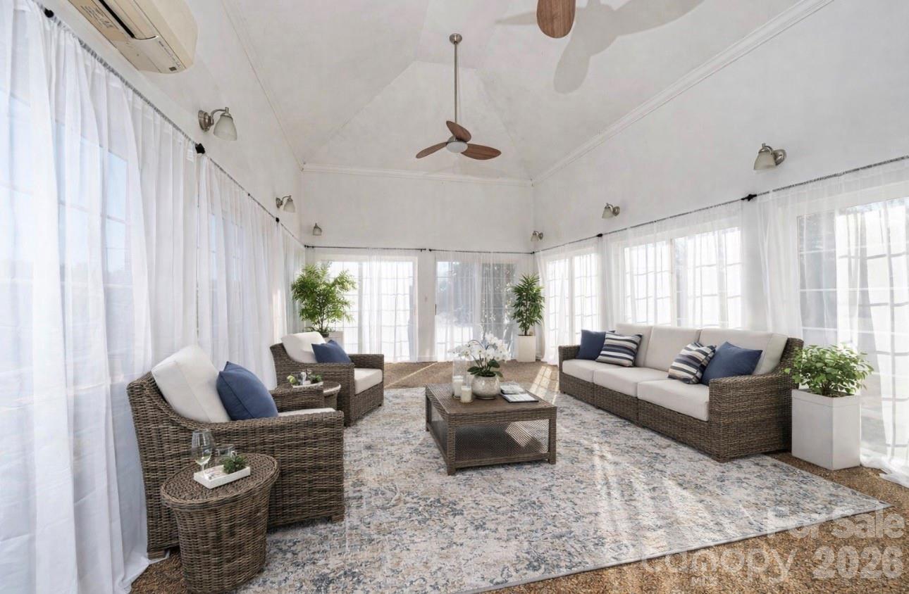 5567 Reid Road