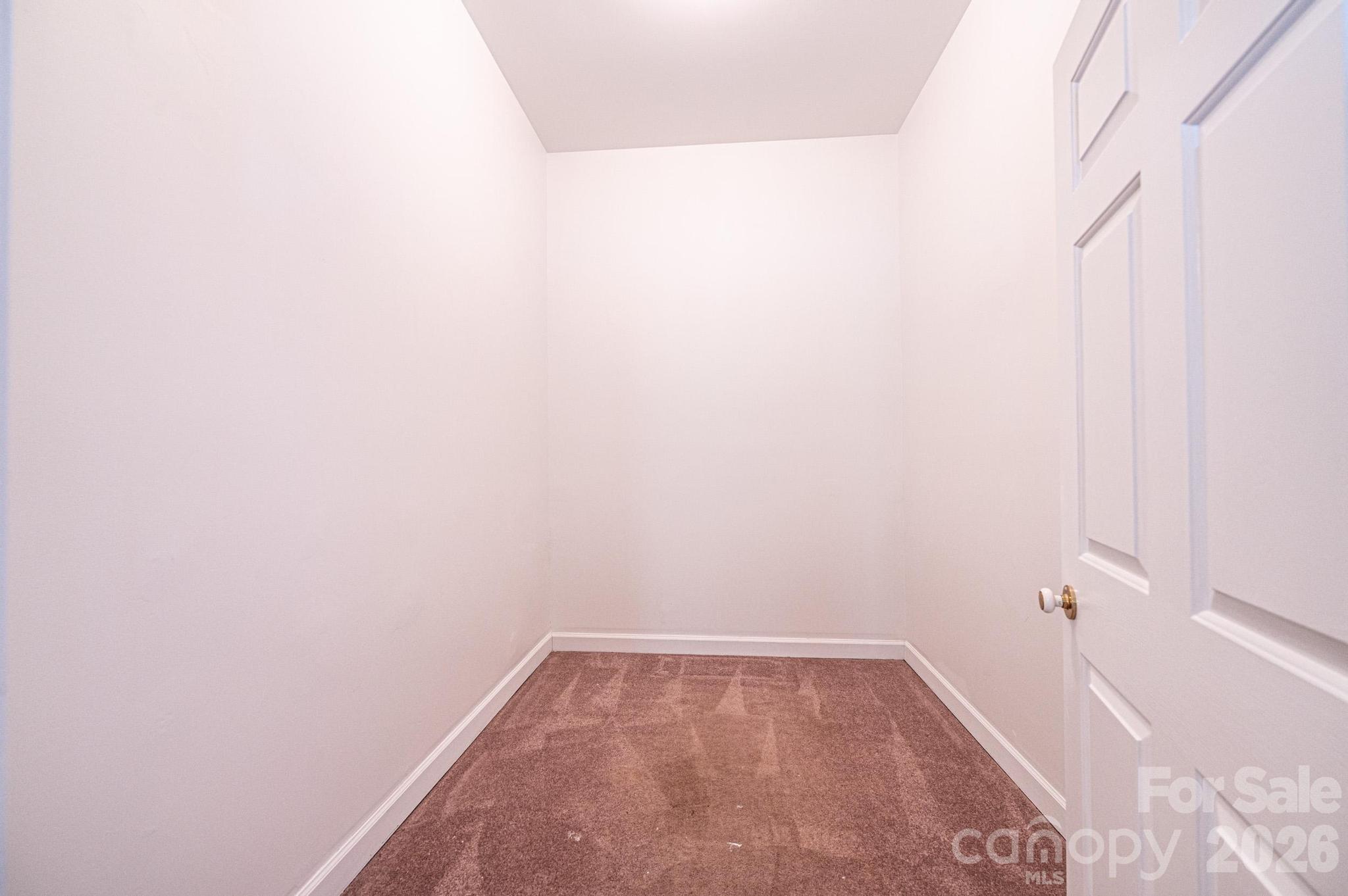 5567 Reid Road