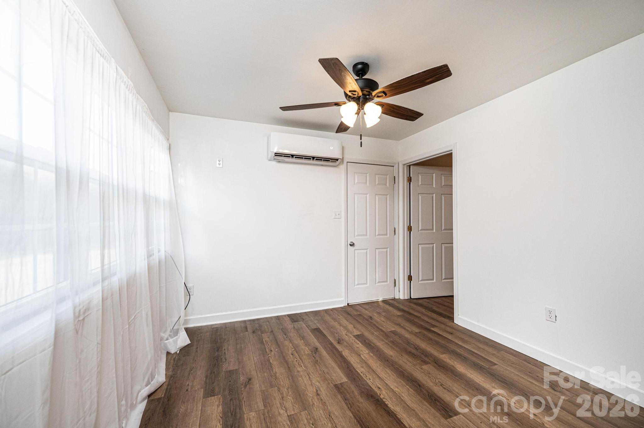5567 Reid Road