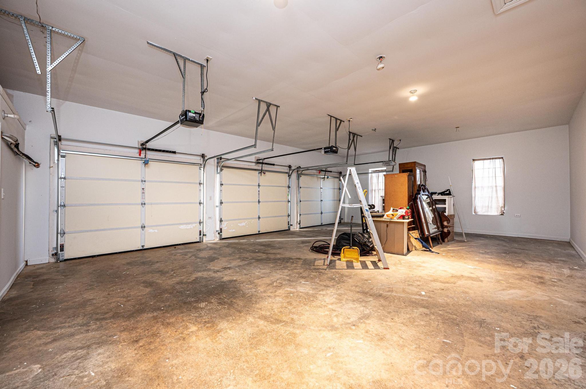 5567 Reid Road