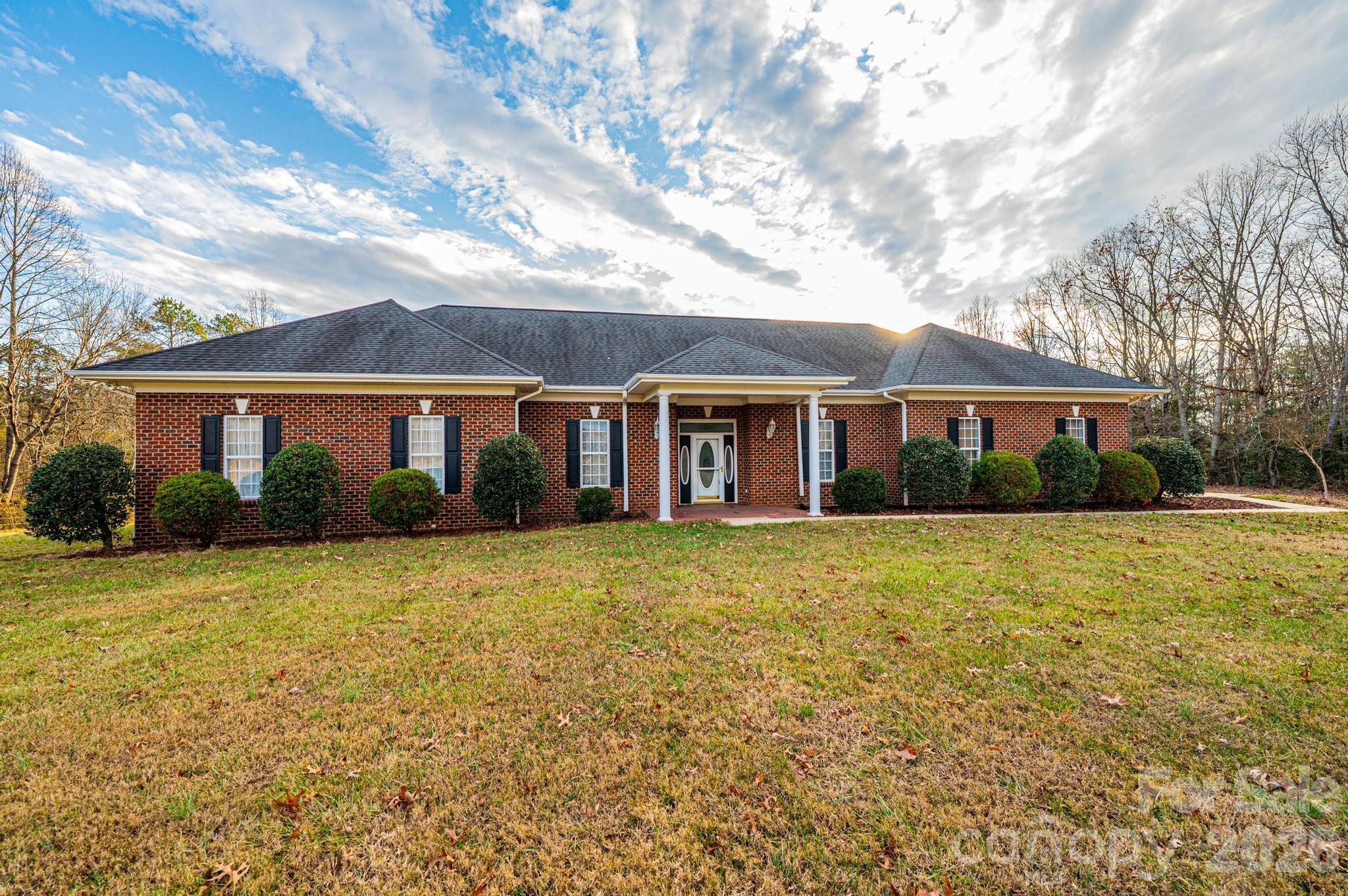 5567 Reid Road