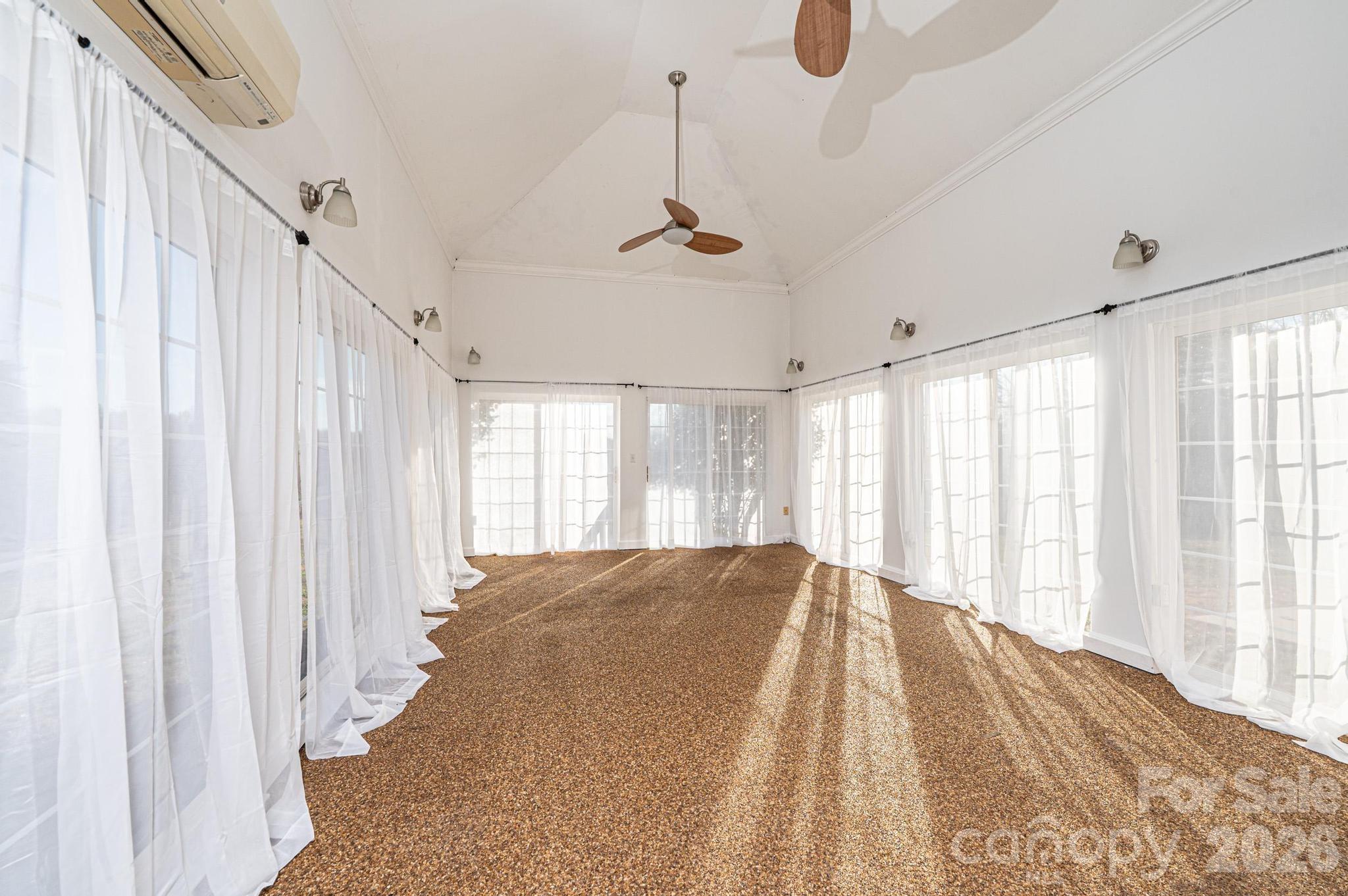 5567 Reid Road