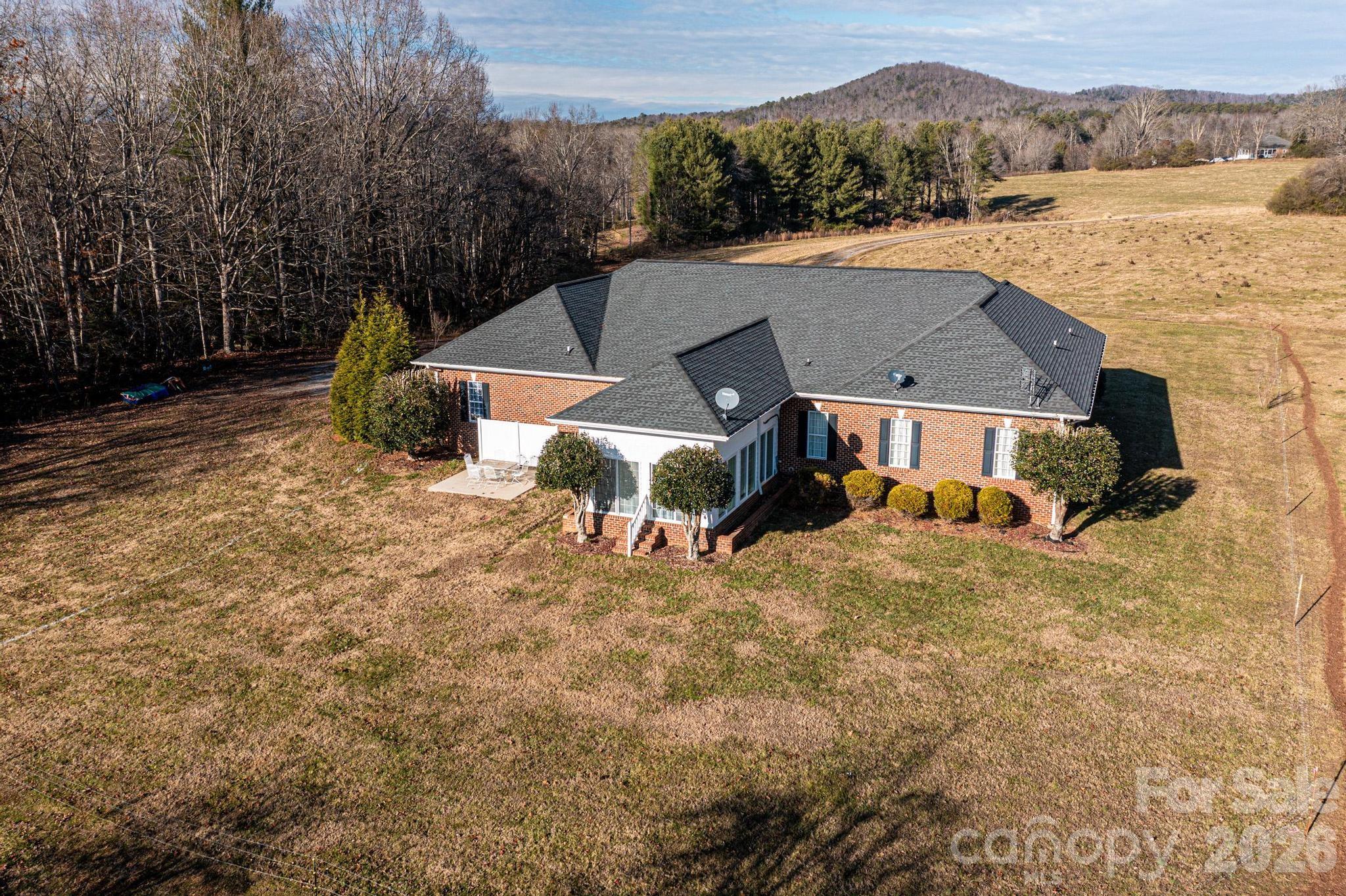 5567 Reid Road