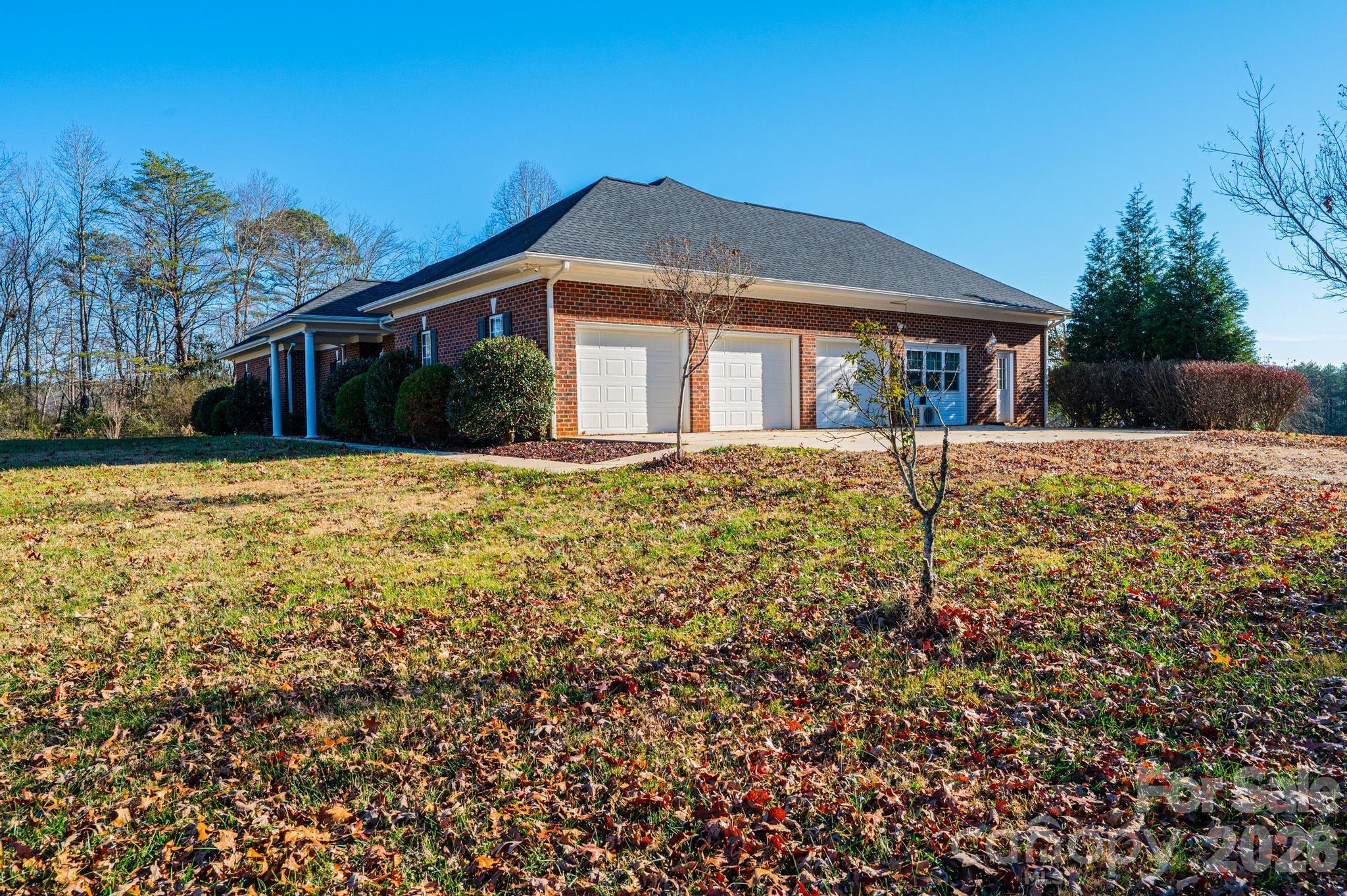 5567 Reid Road