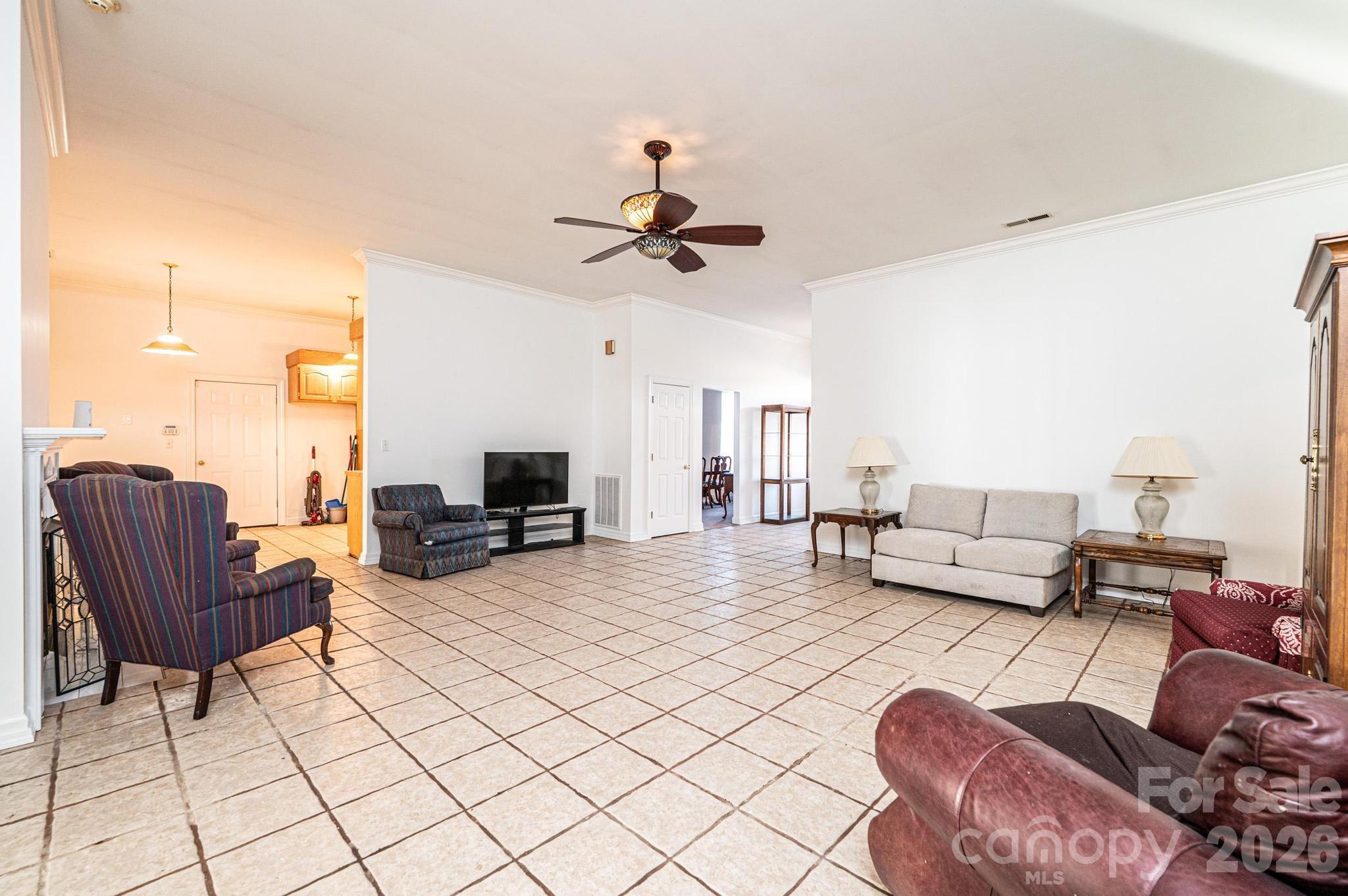 5567 Reid Road
