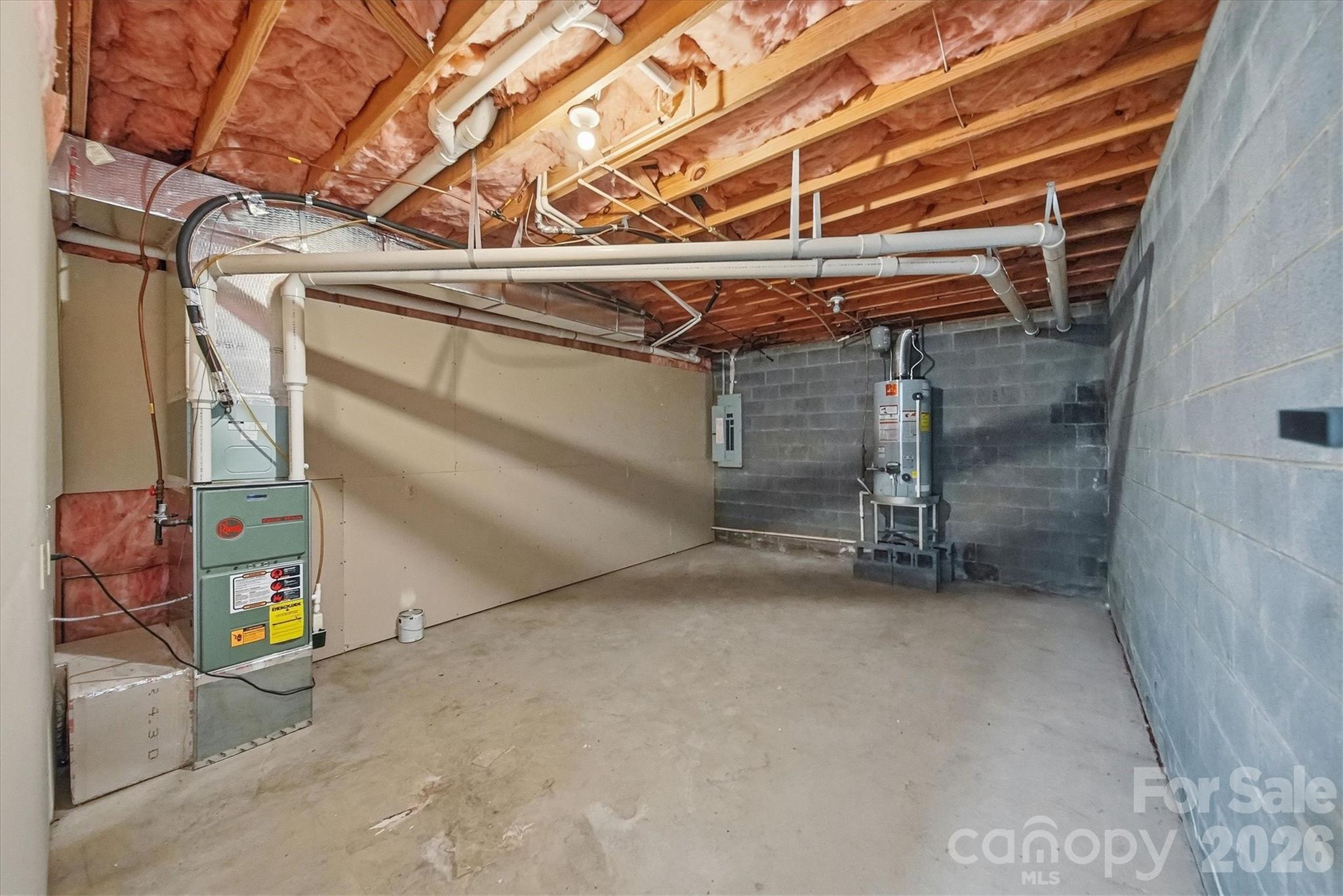 915 Barrington Drive NE