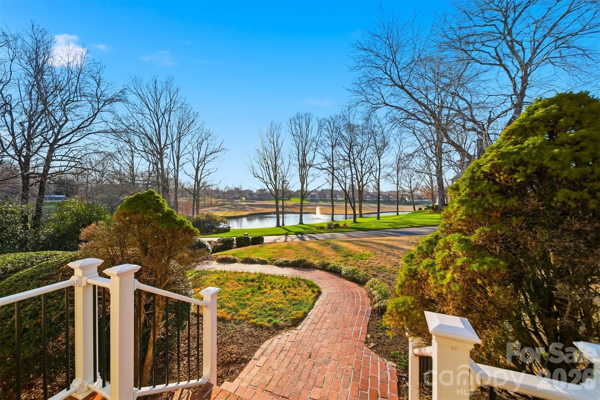 3718 Club House Drive NE