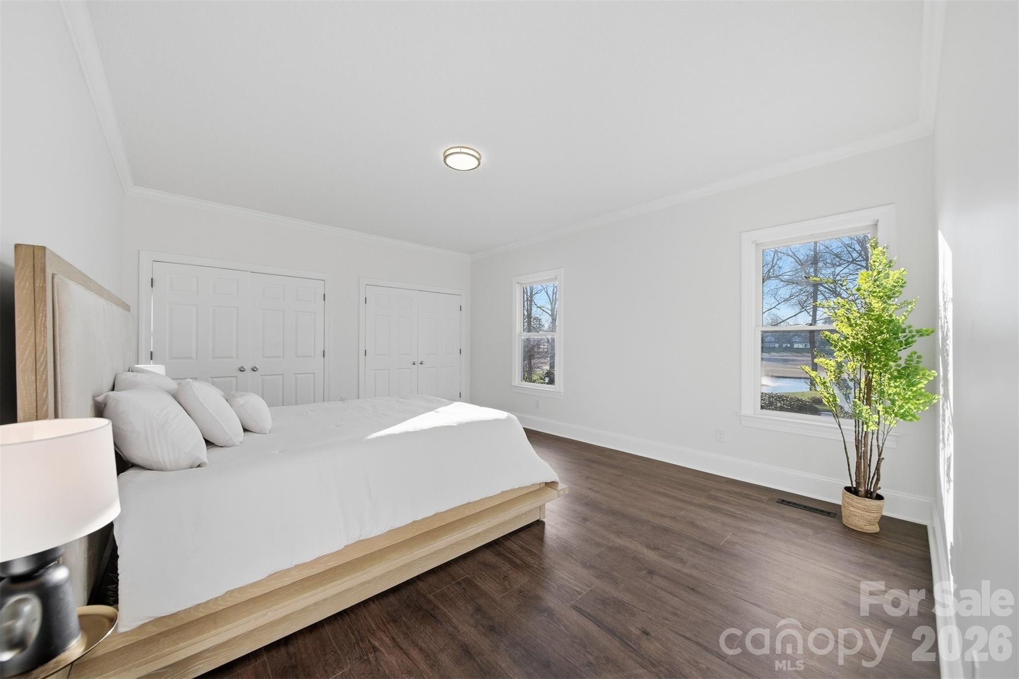 3718 Club House Drive NE