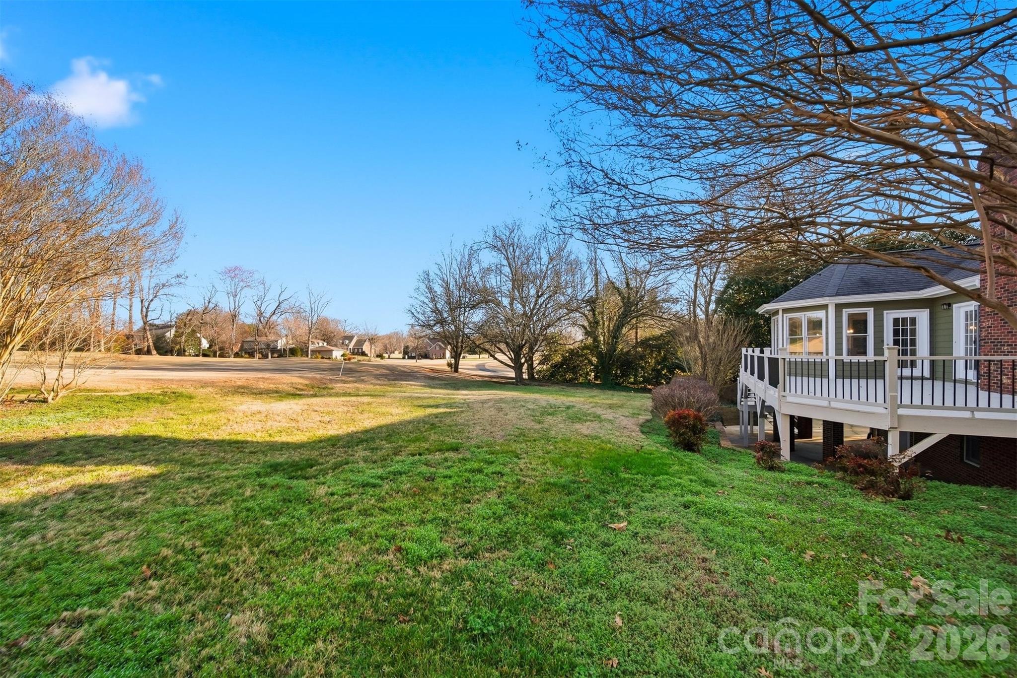 3718 Club House Drive NE