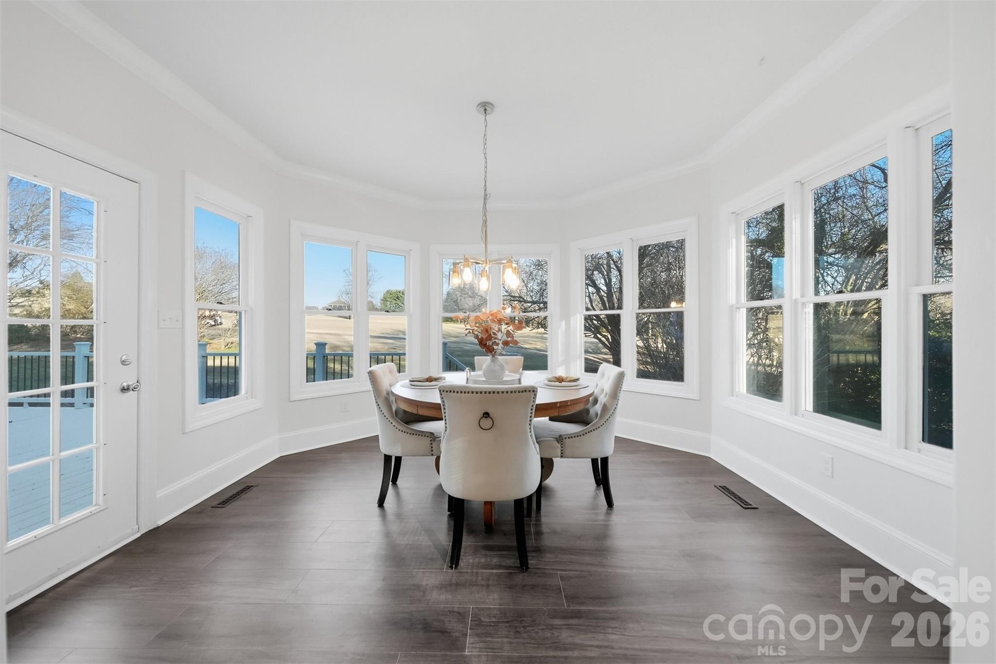 3718 Club House Drive NE