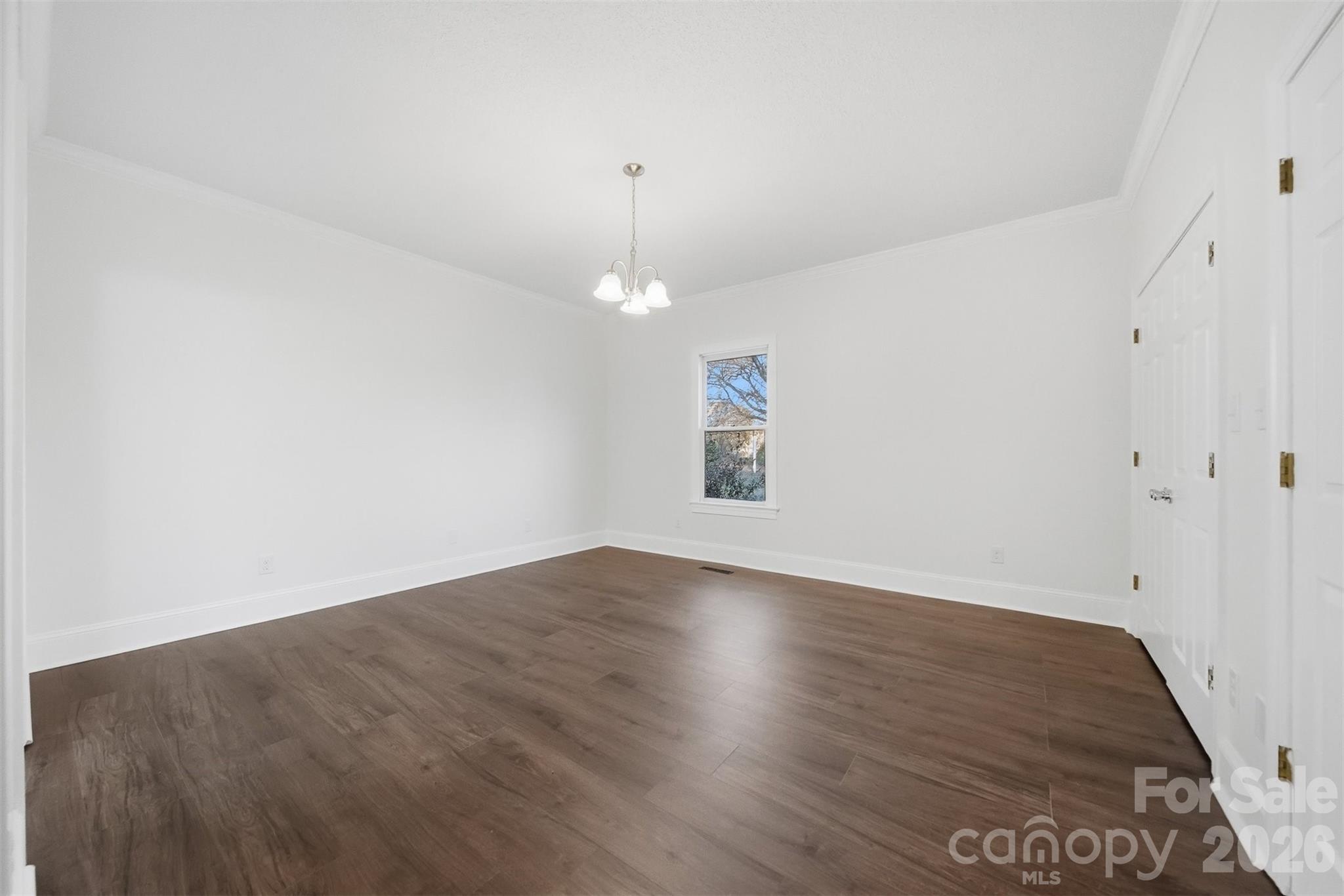 3718 Club House Drive NE