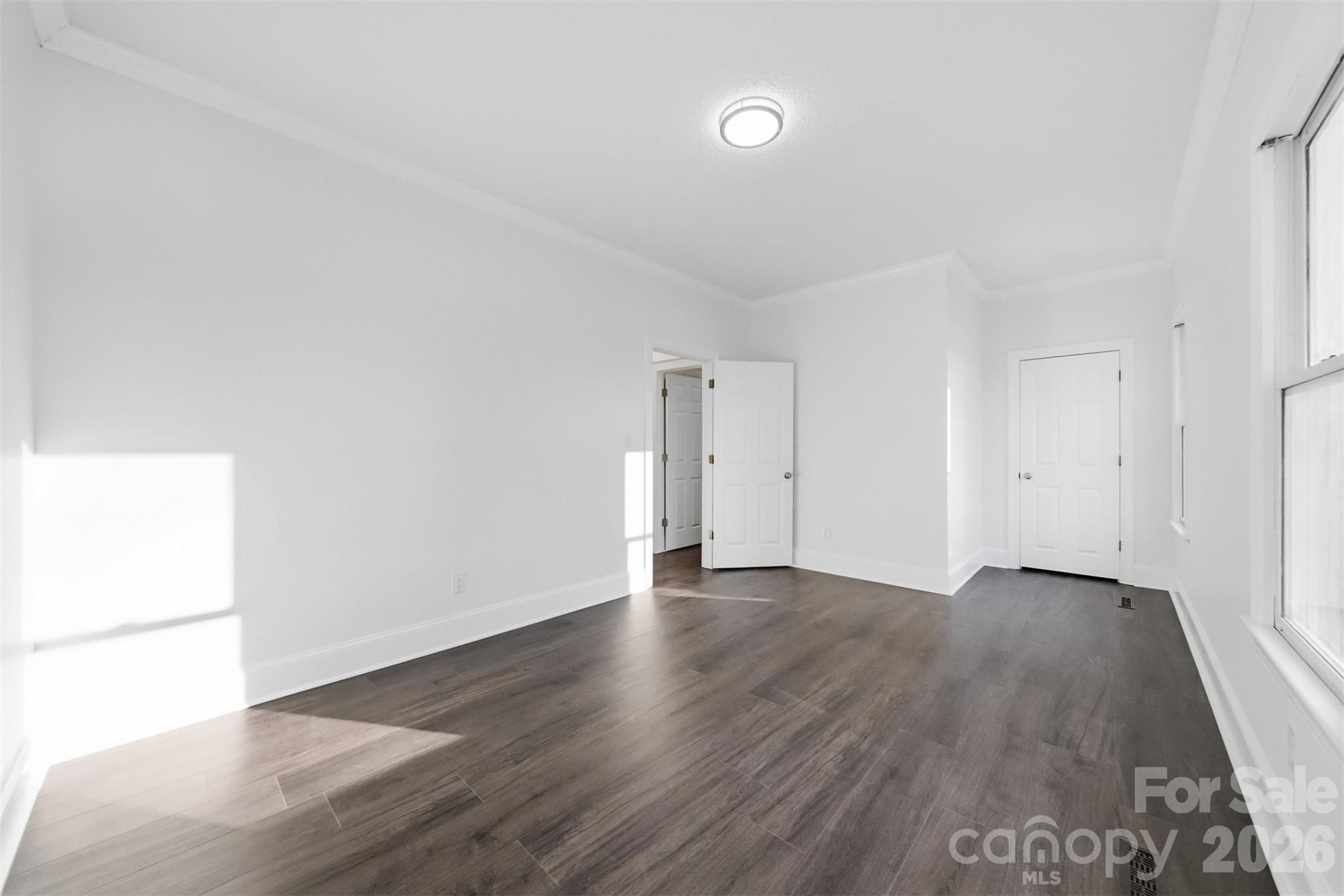 3718 Club House Drive NE