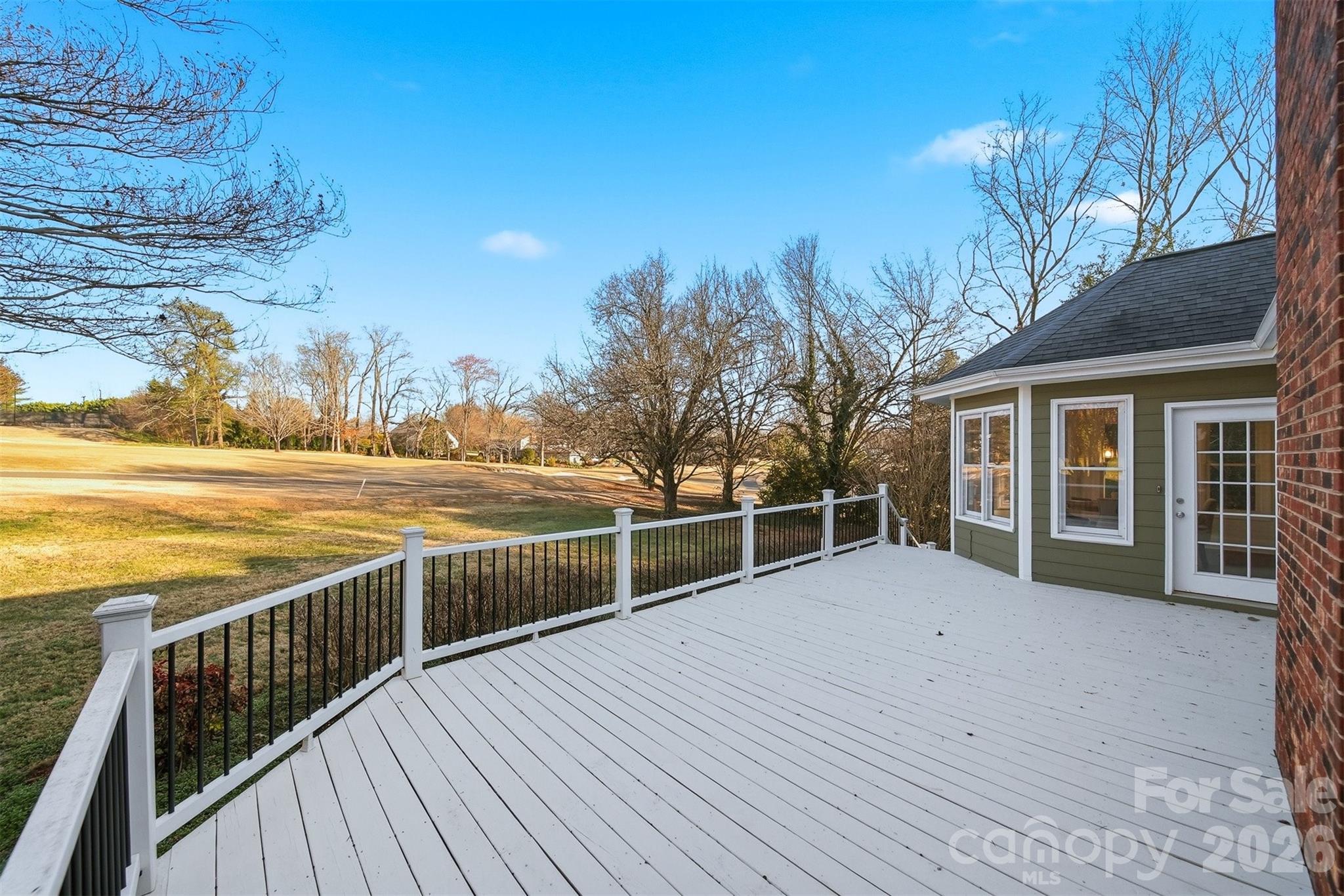 3718 Club House Drive NE