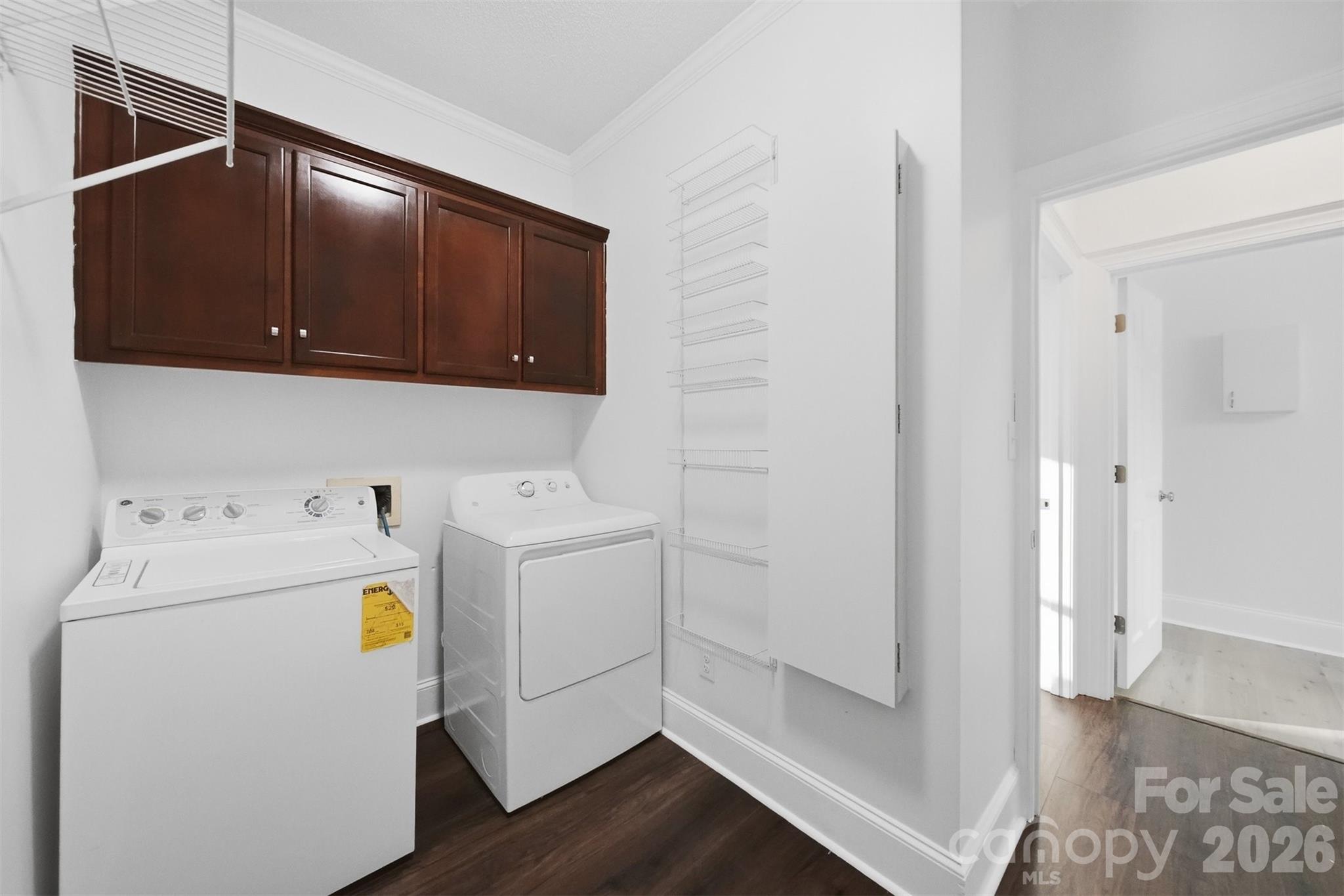 3718 Club House Drive NE