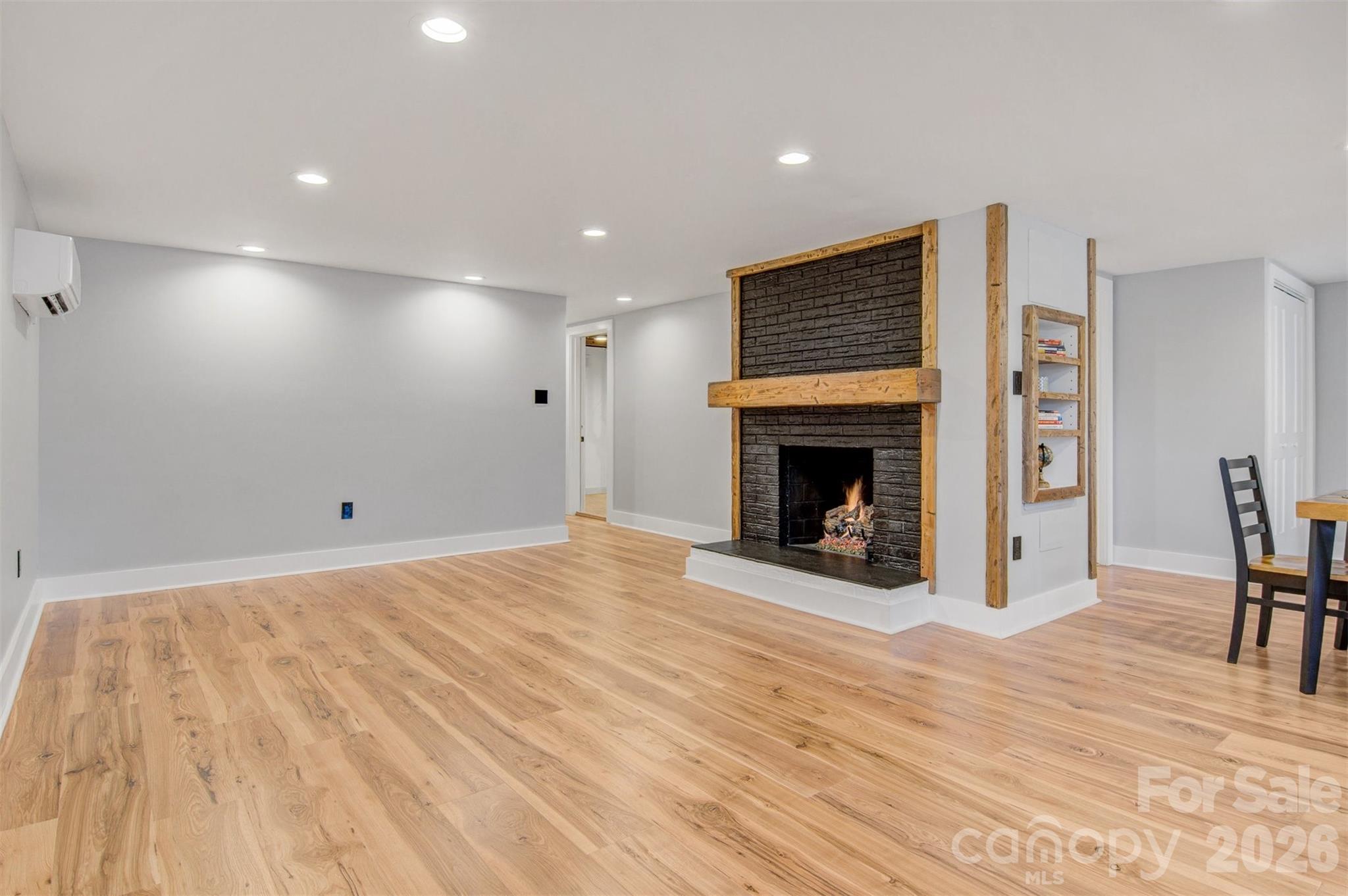 1206 9th Street NW