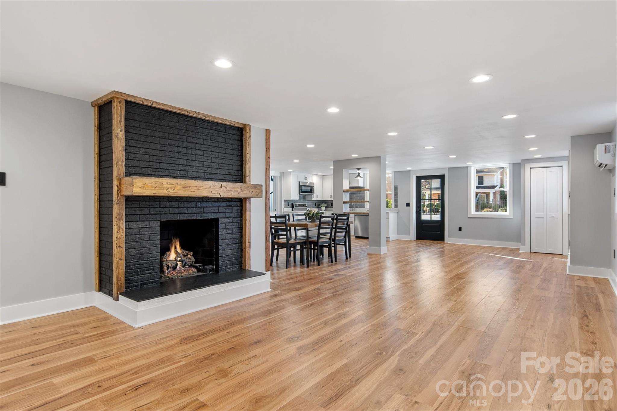 1206 9th Street NW