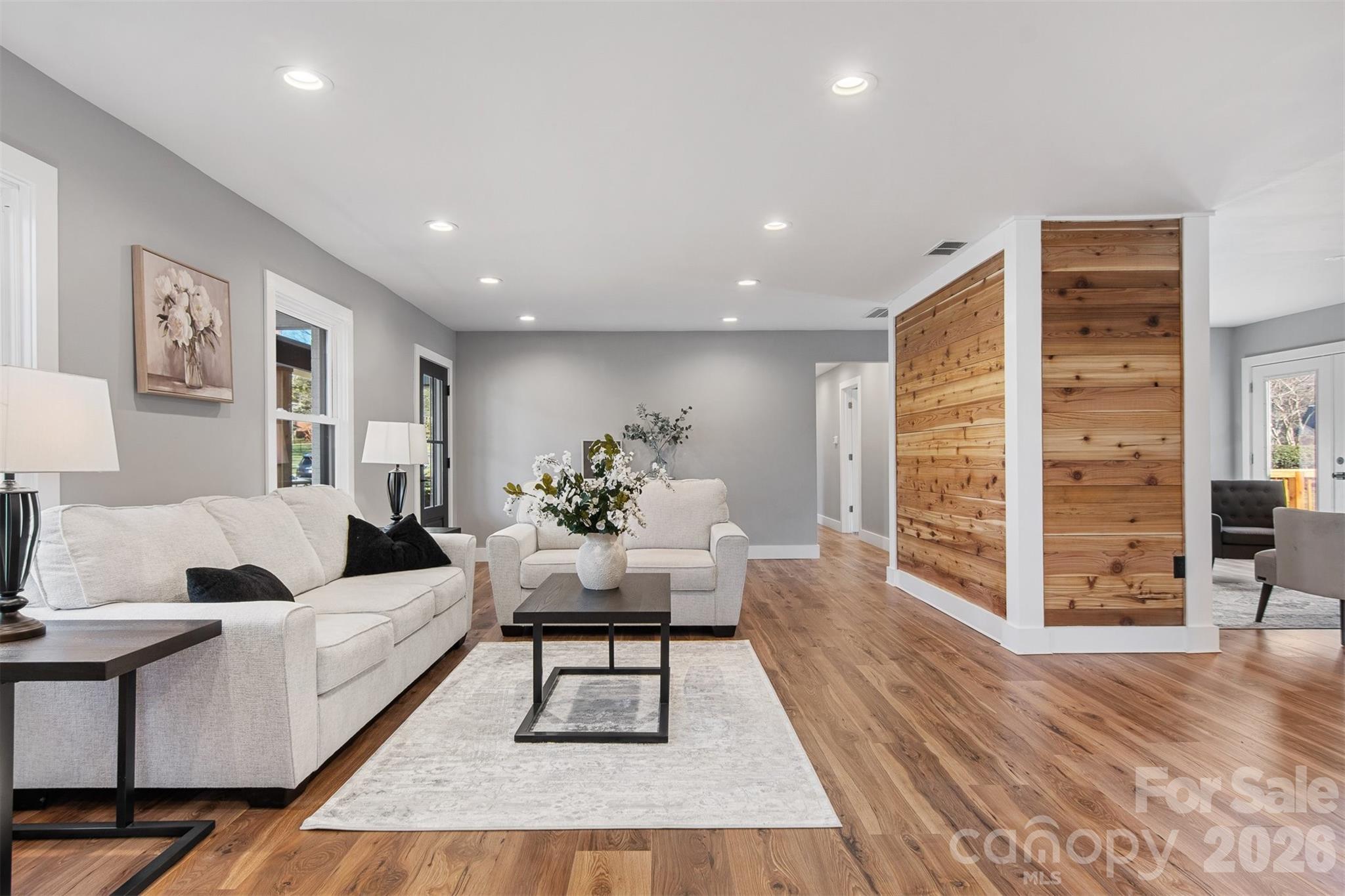 1206 9th Street NW