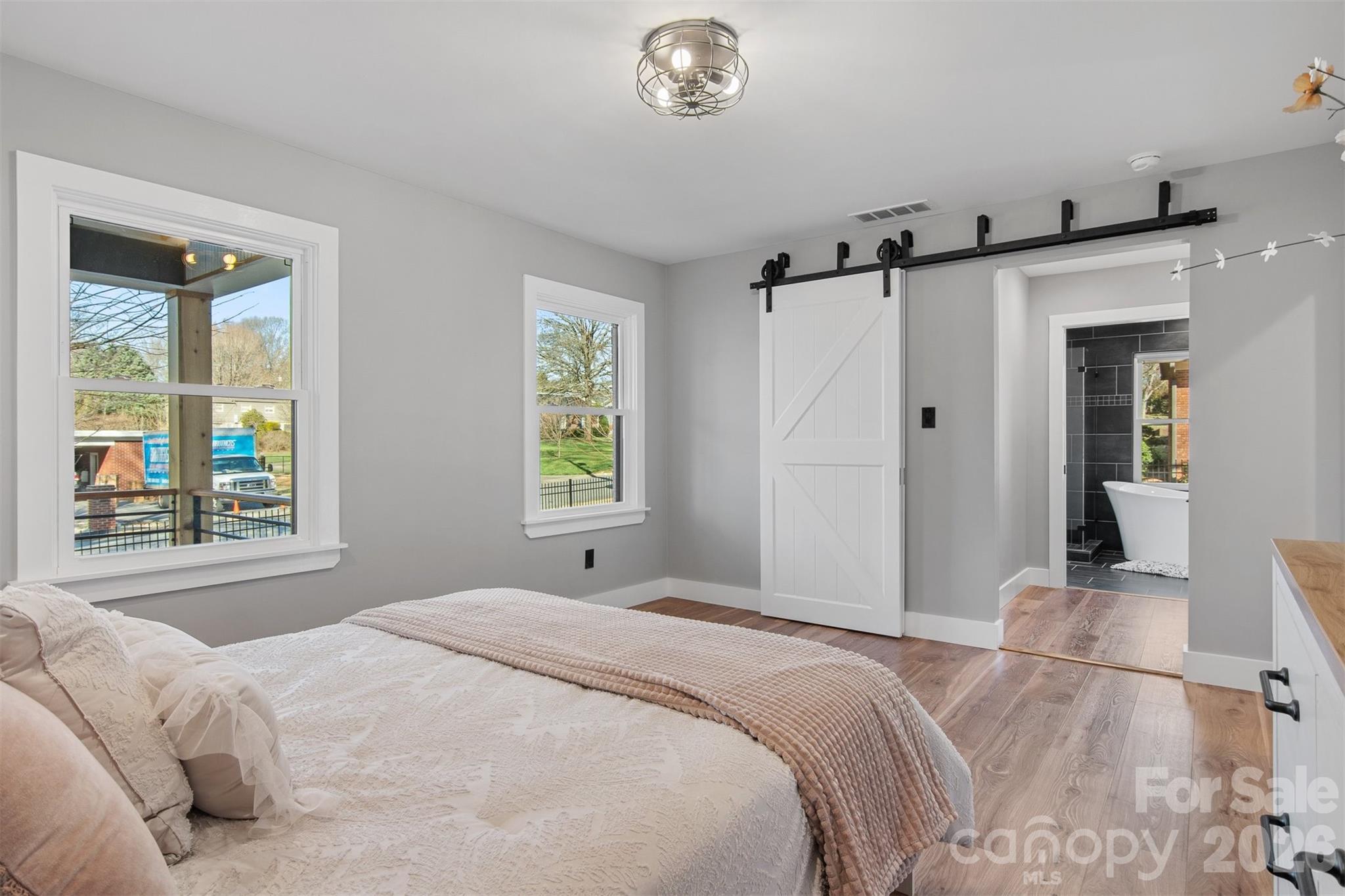 1206 9th Street NW