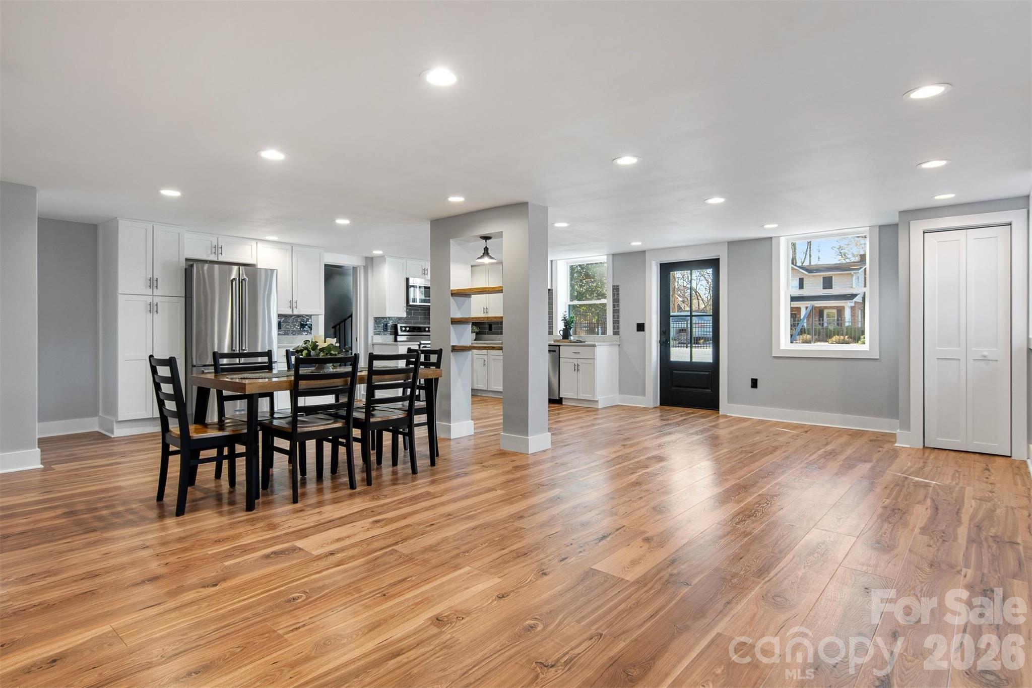 1206 9th Street NW