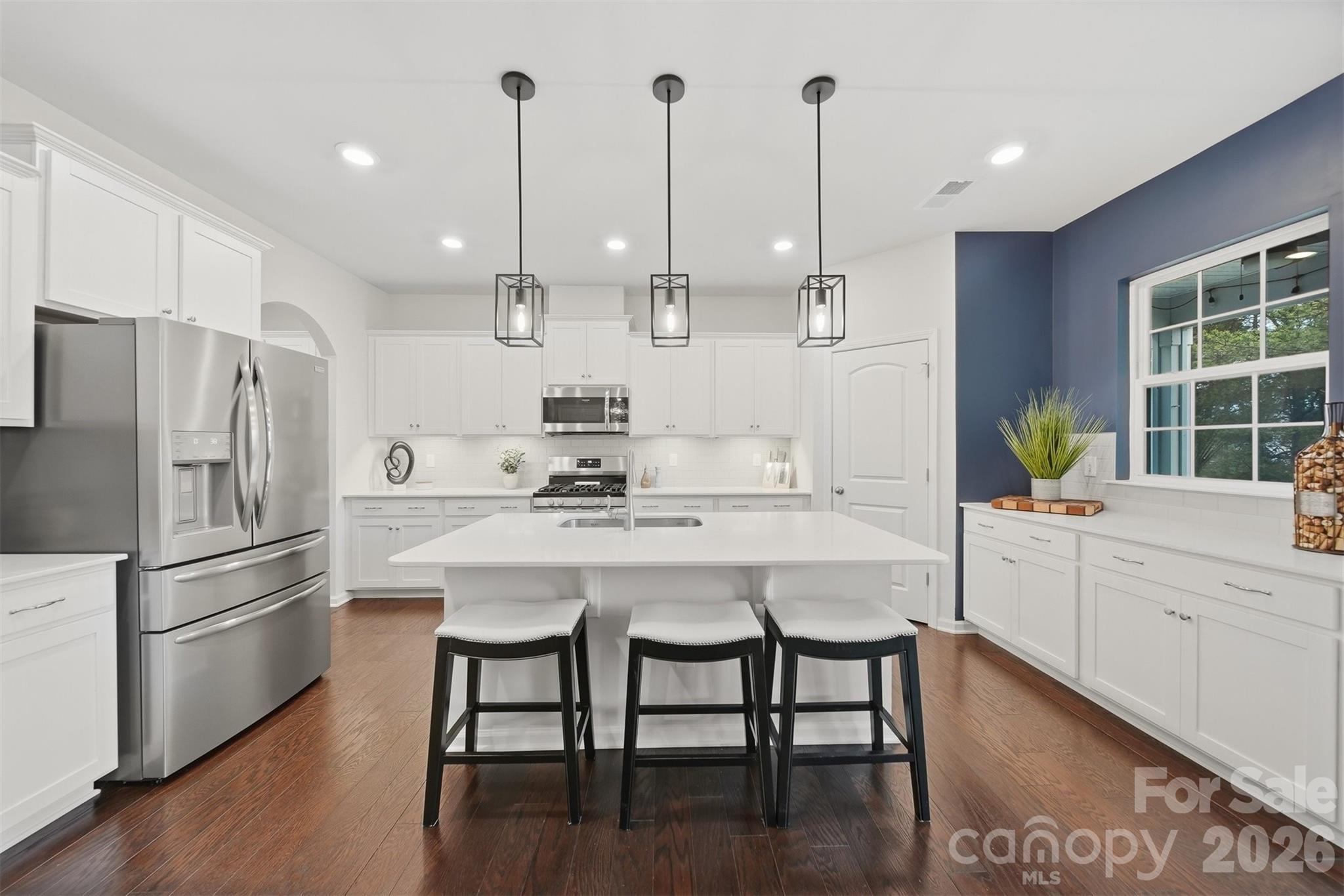 128 W Morehouse Avenue