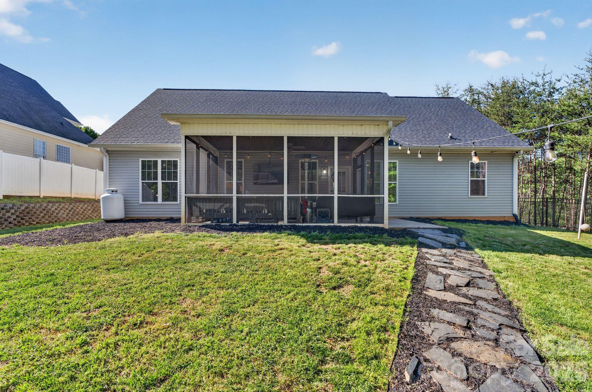 15 Emerson Court