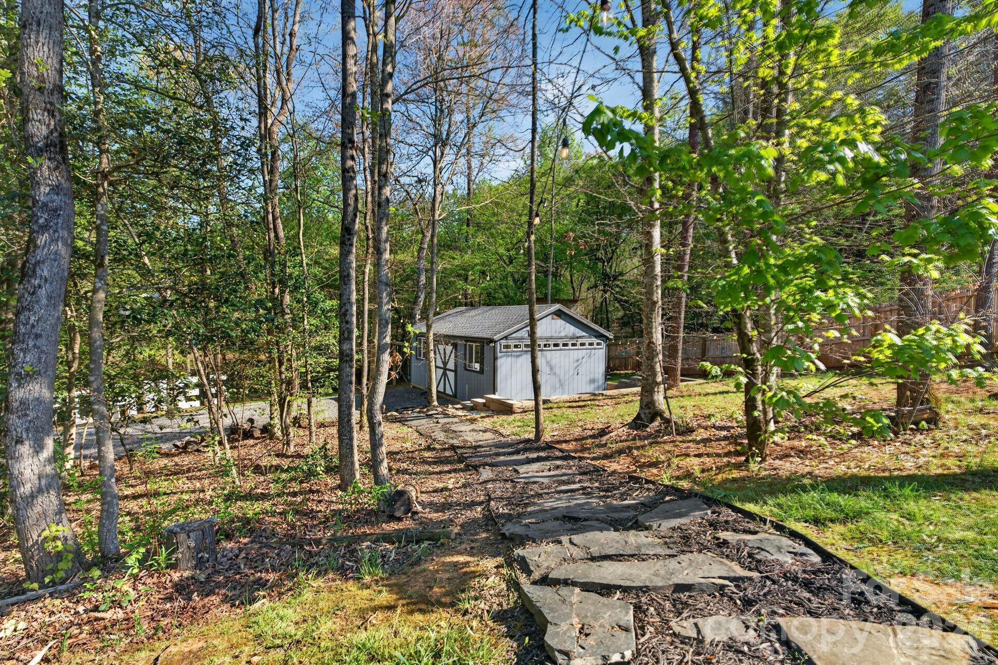 15 Emerson Court