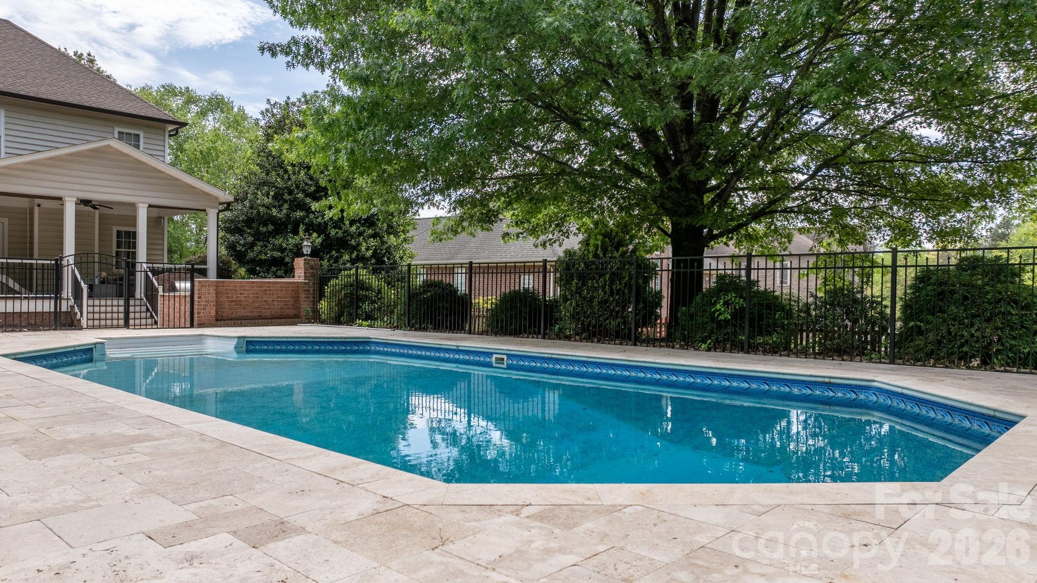4525 18th Street Lane NE