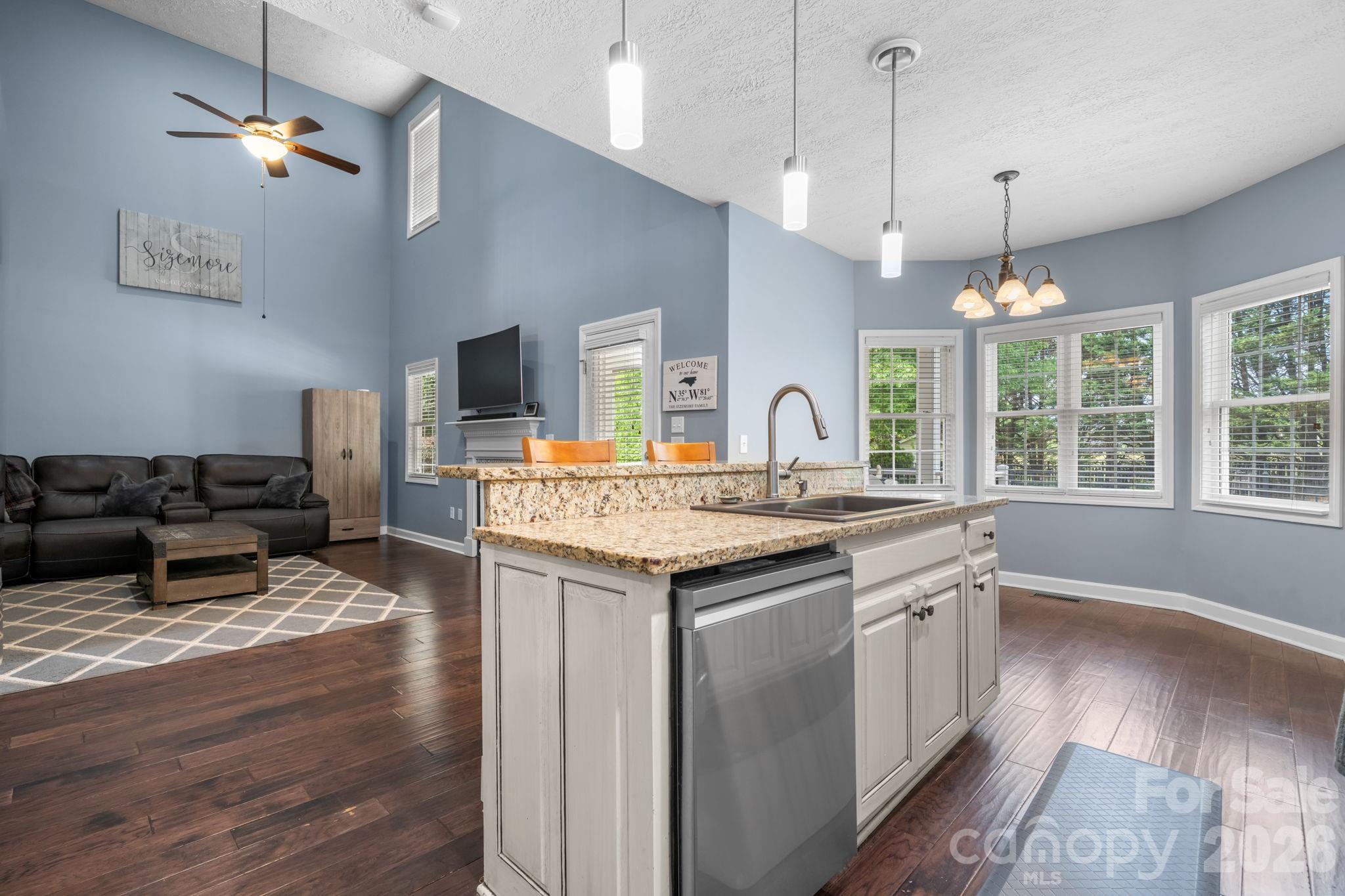 4525 18th Street Lane NE