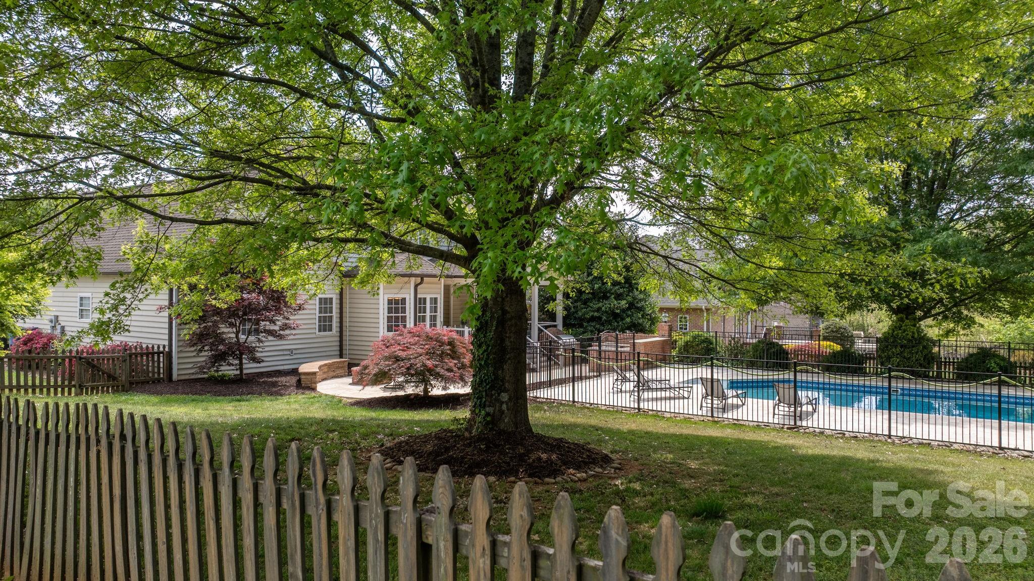 4525 18th Street Lane NE